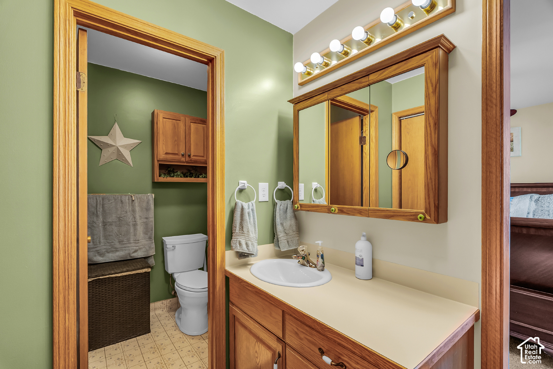 main property photo 12