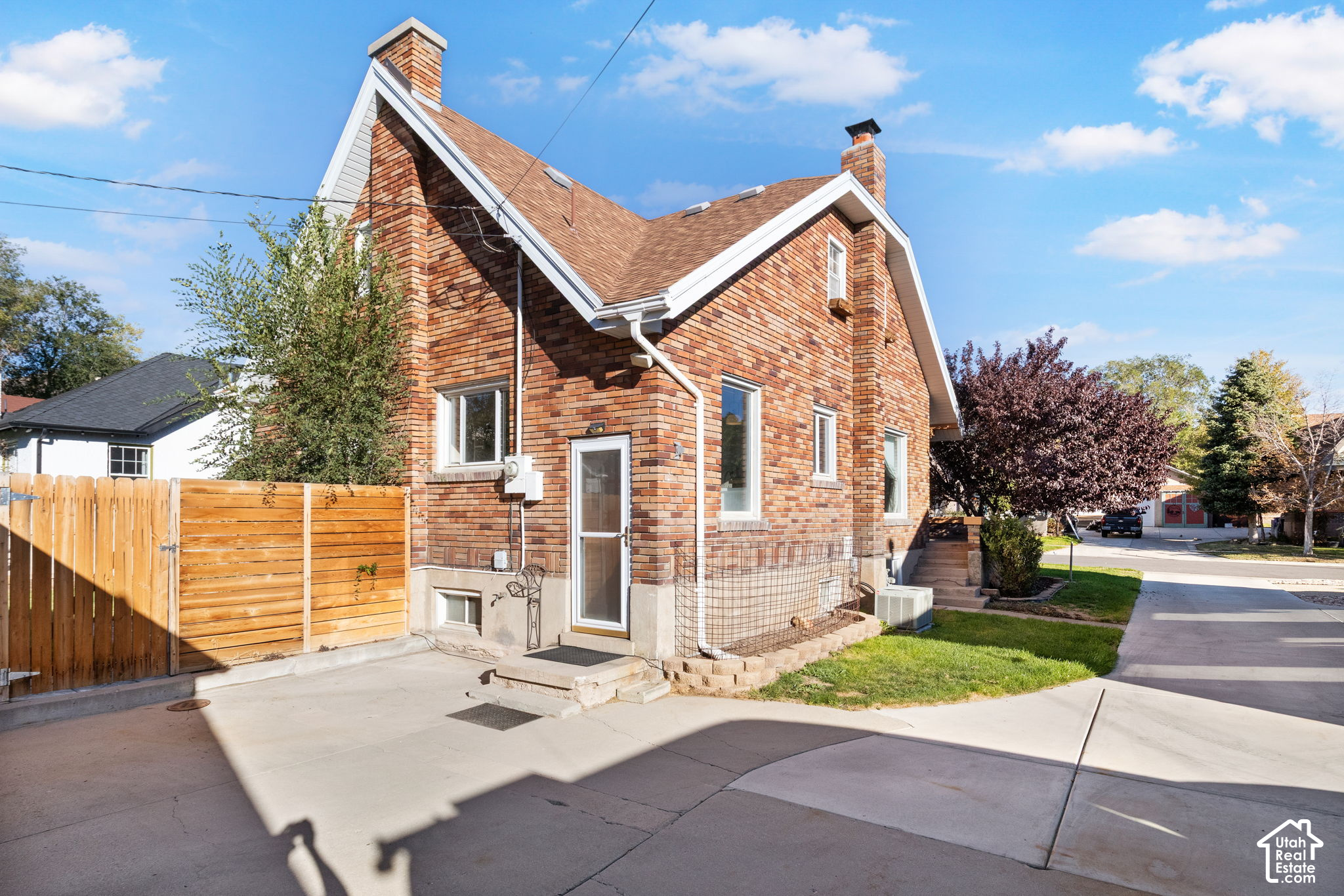 main property photo 36