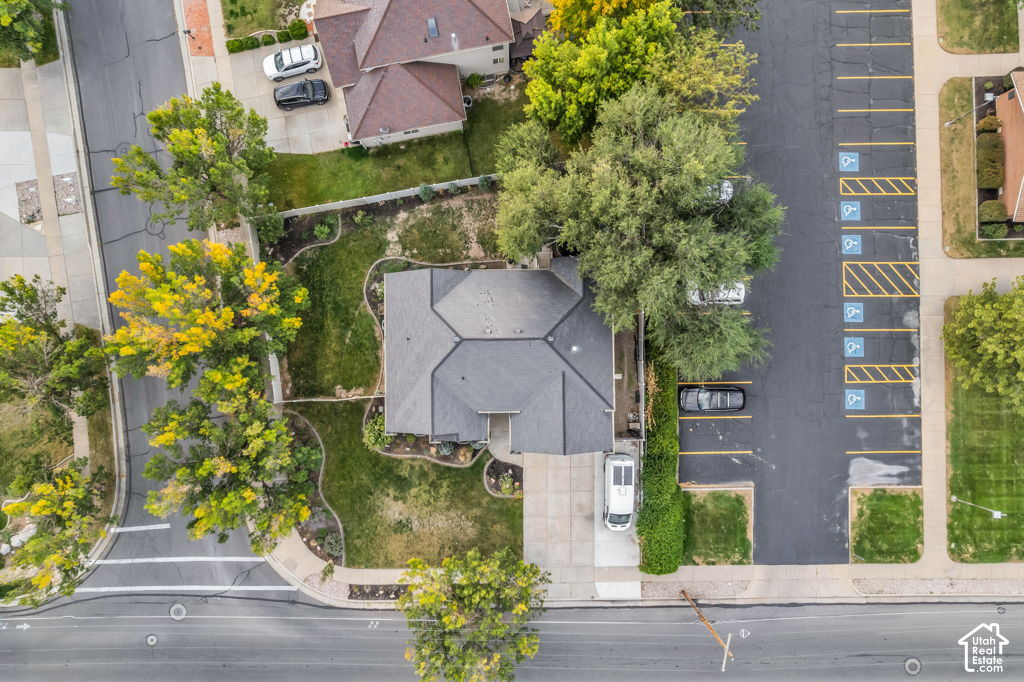 main property photo 36