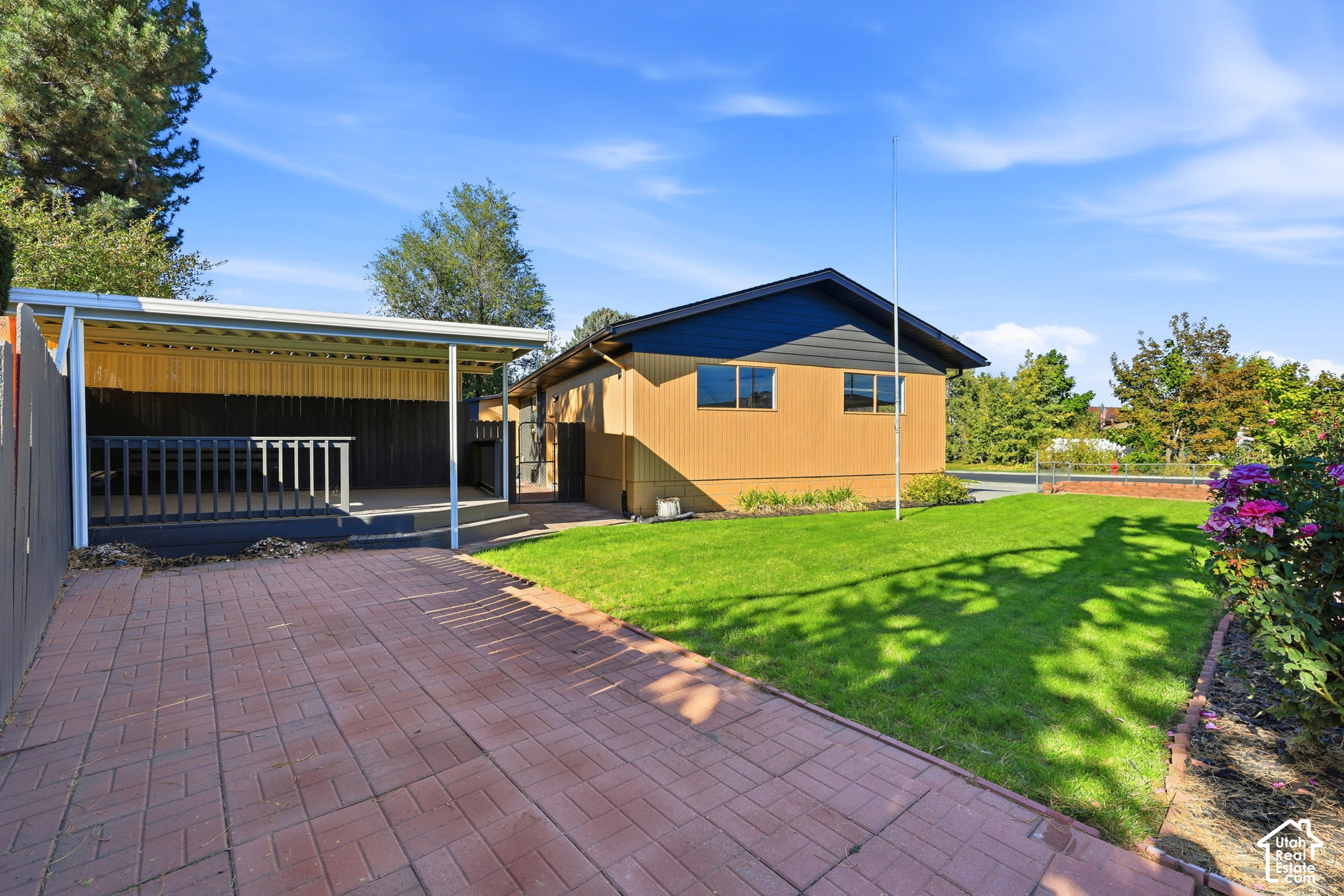 main property photo 44