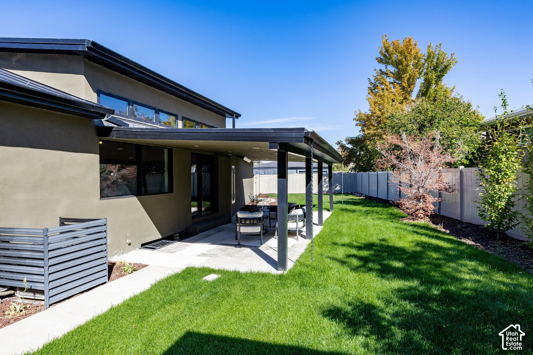 main property photo 60