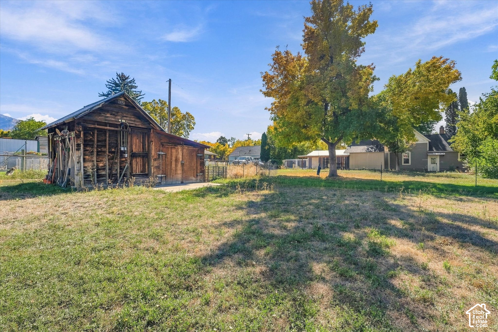 main property photo 22