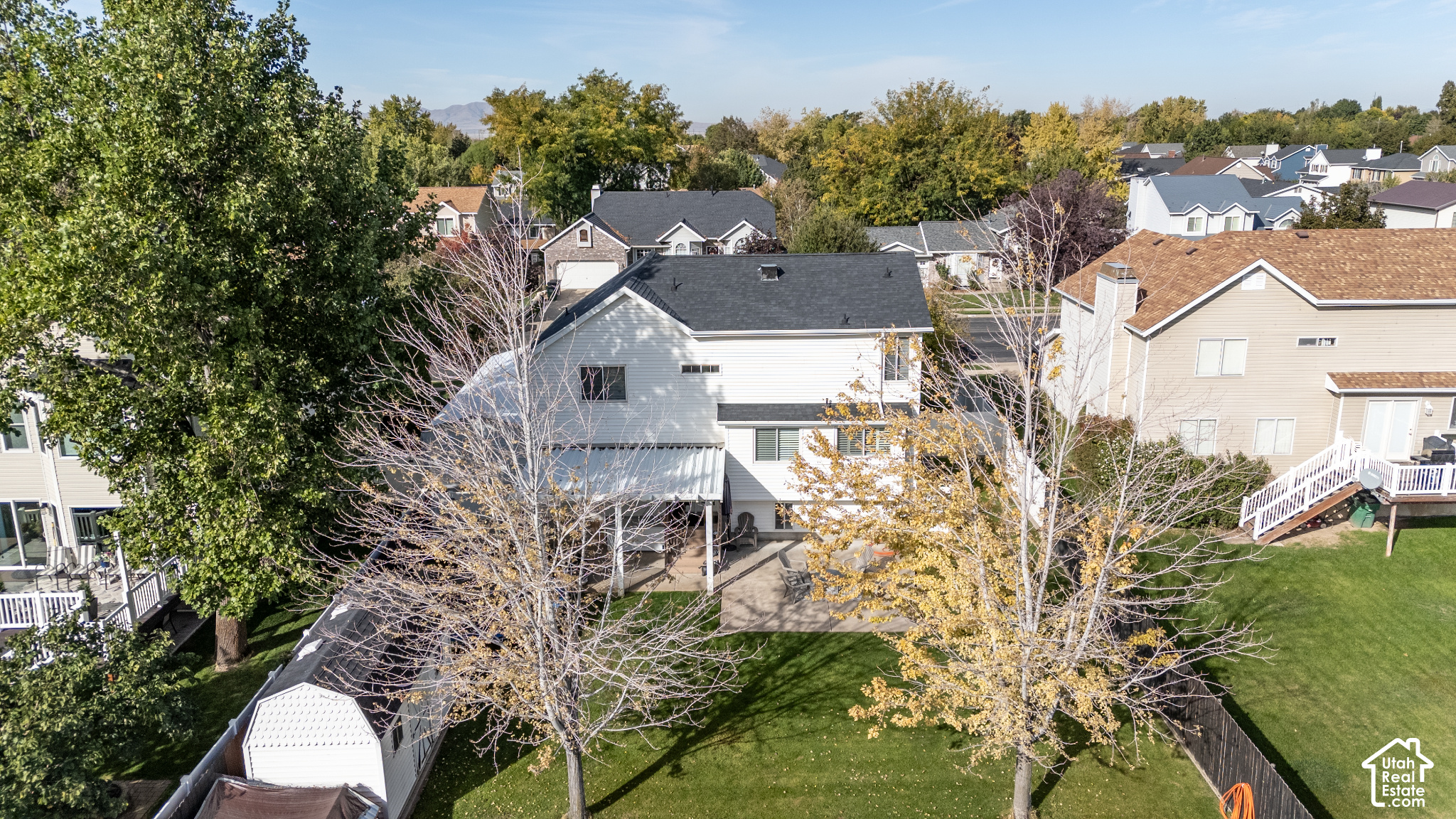 main property photo 40