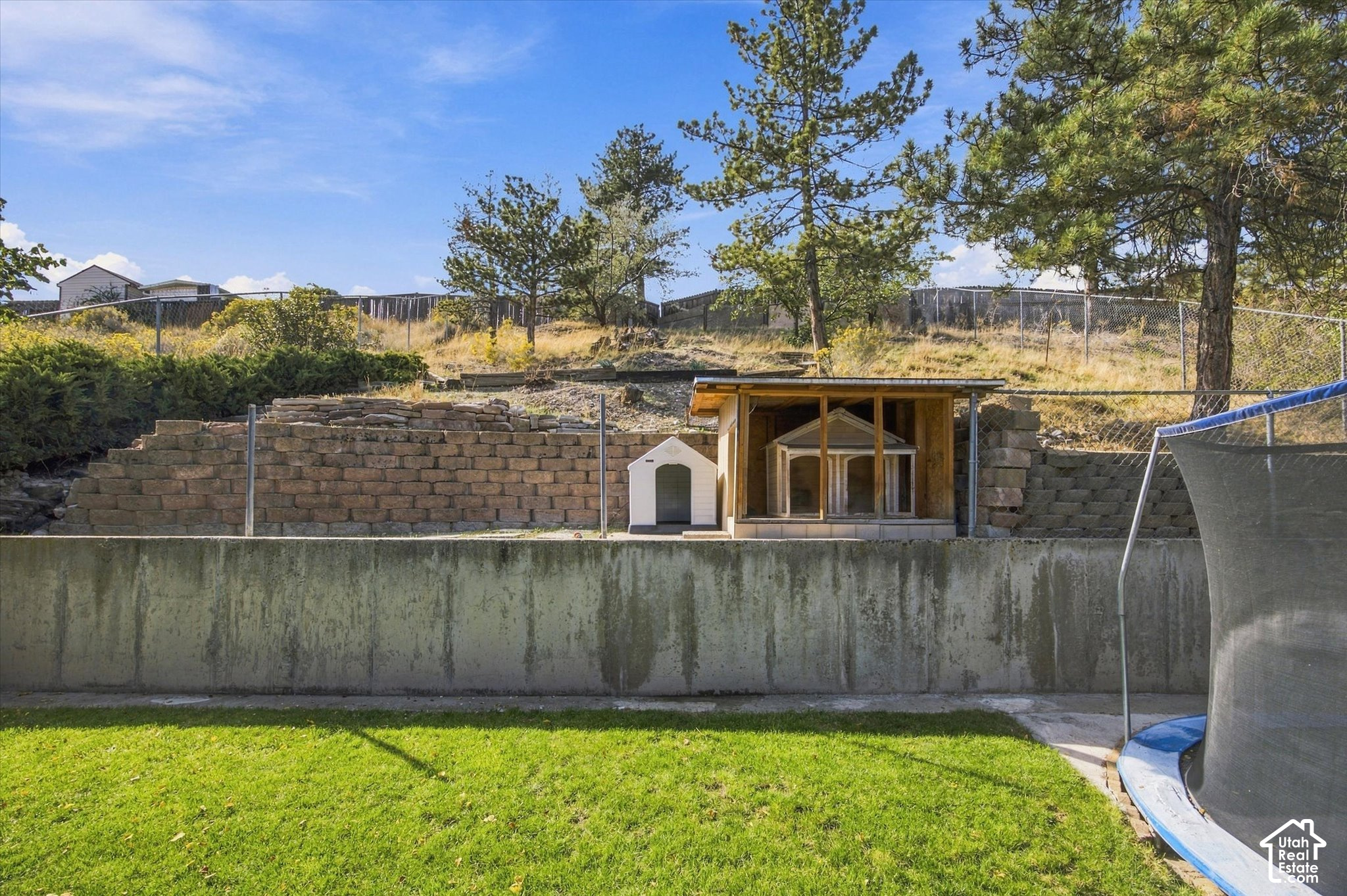 main property photo 31