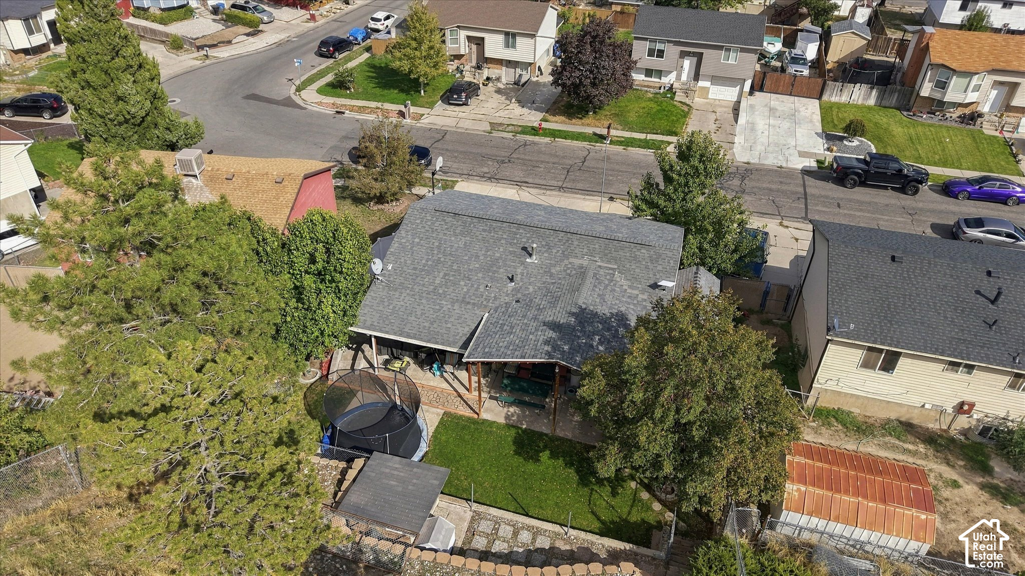 main property photo 41