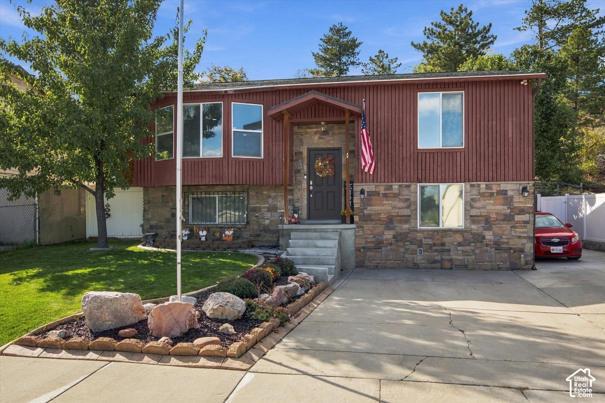 main property photo 42