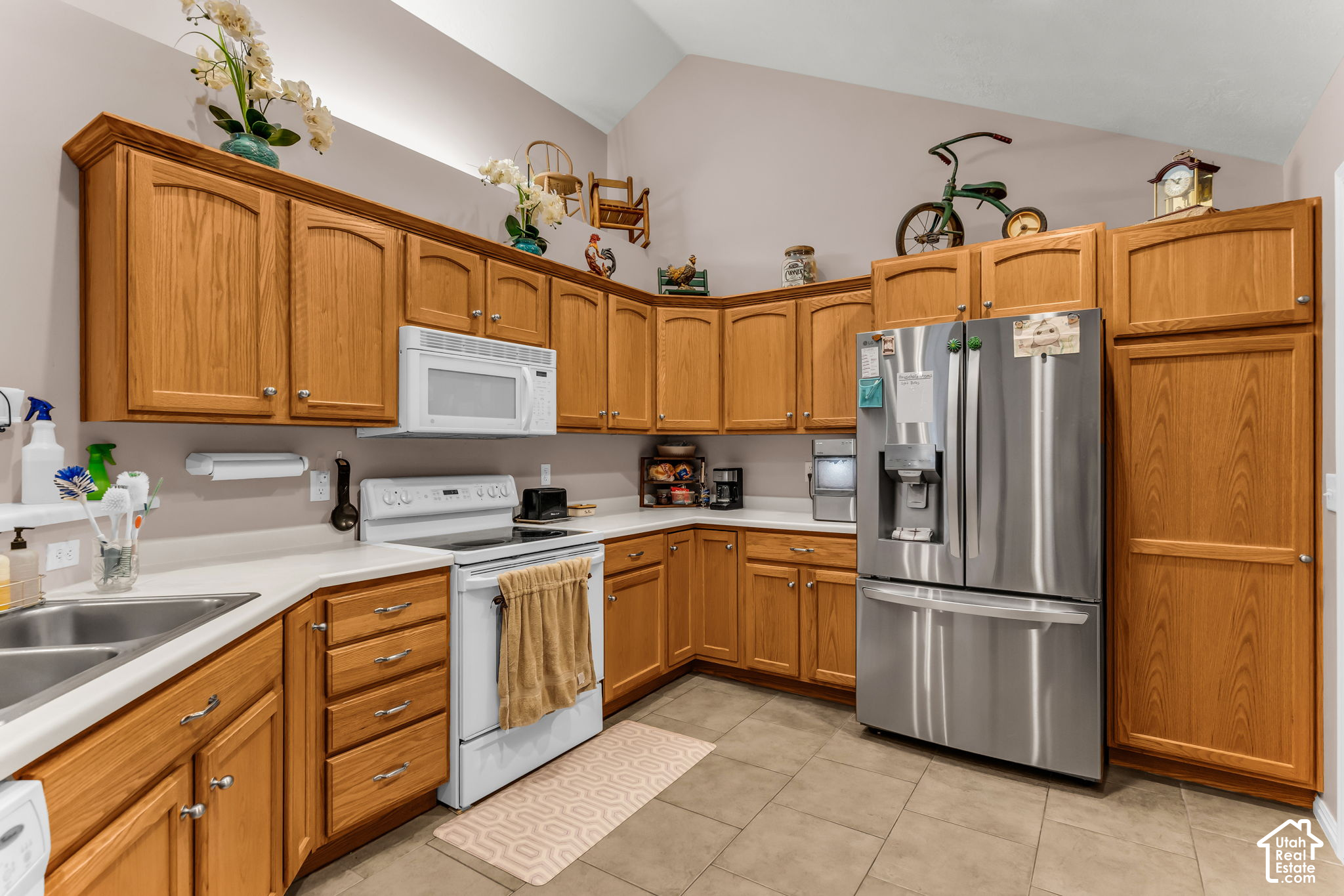 main property photo 7