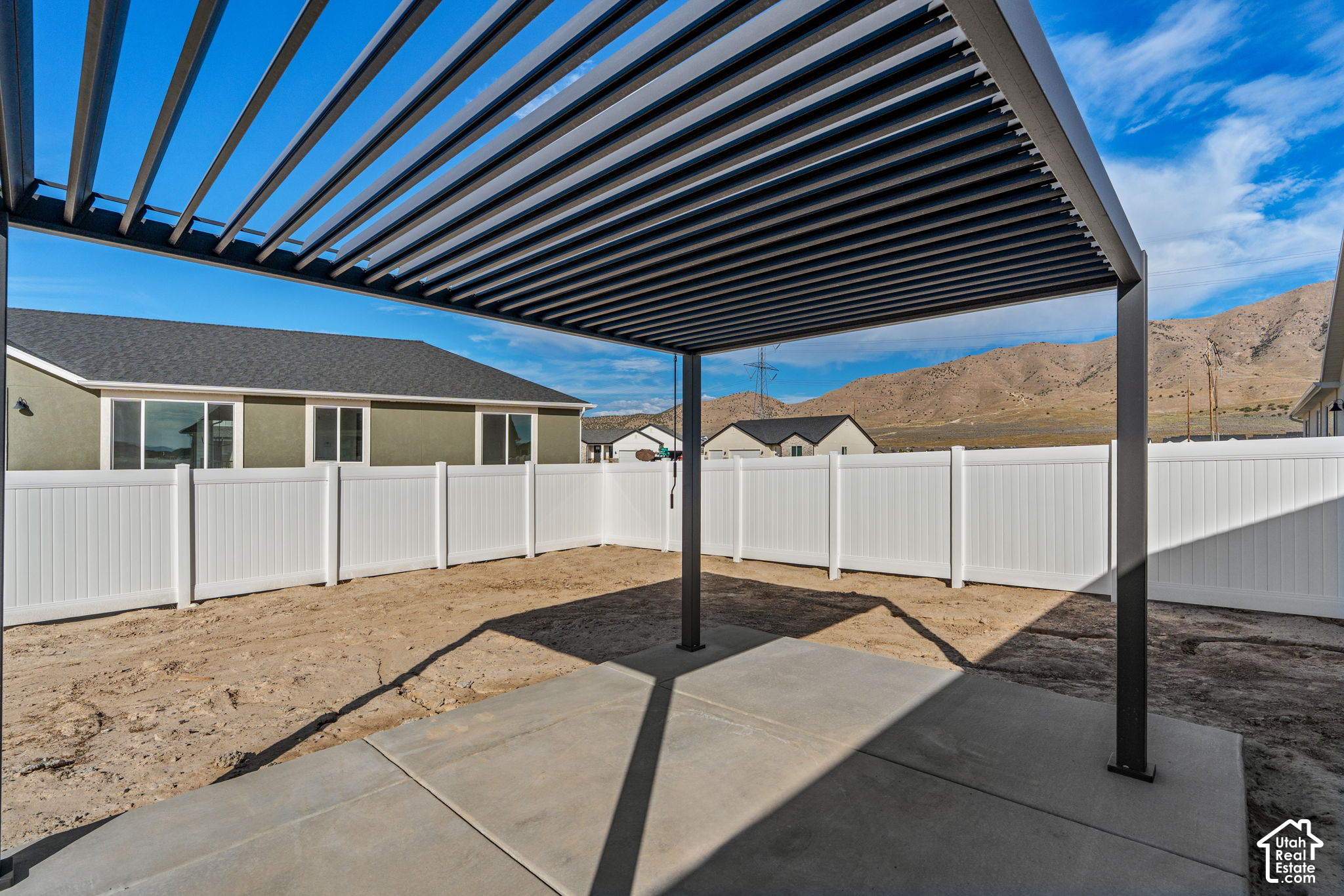 main property photo 45