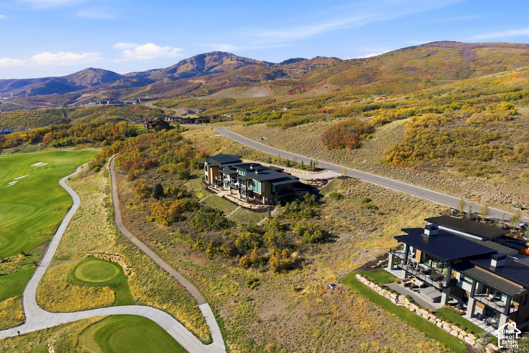 main property photo 20