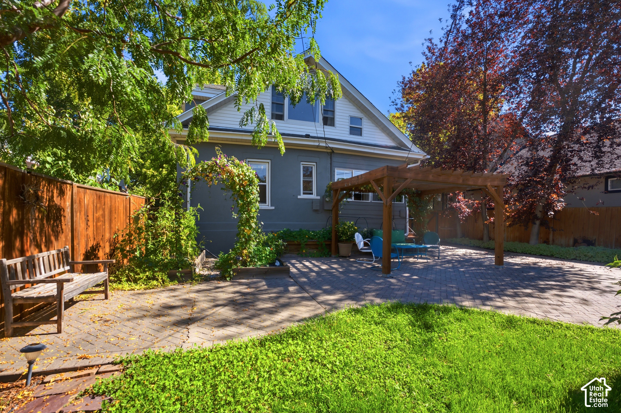 main property photo 29