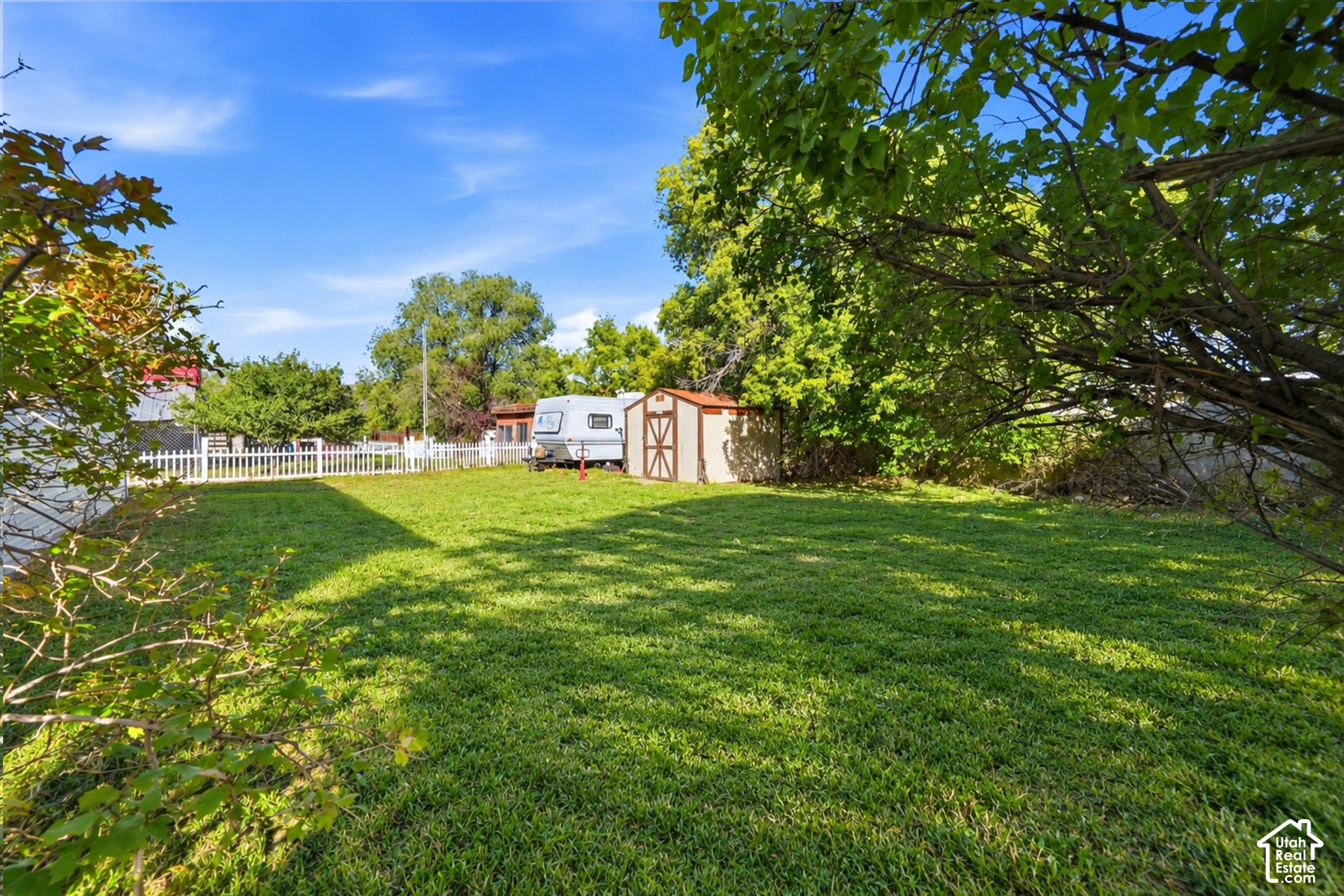 main property photo 24