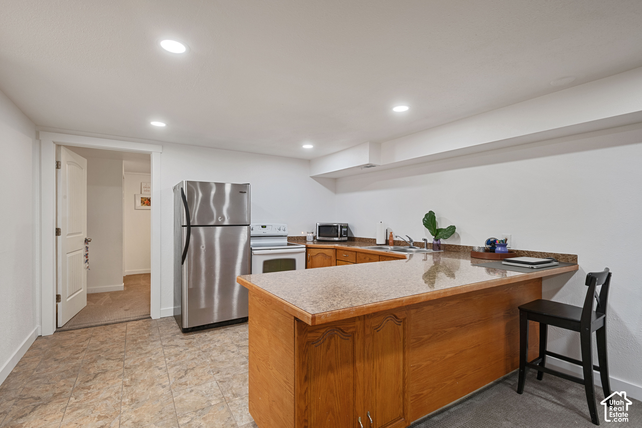 main property photo 16