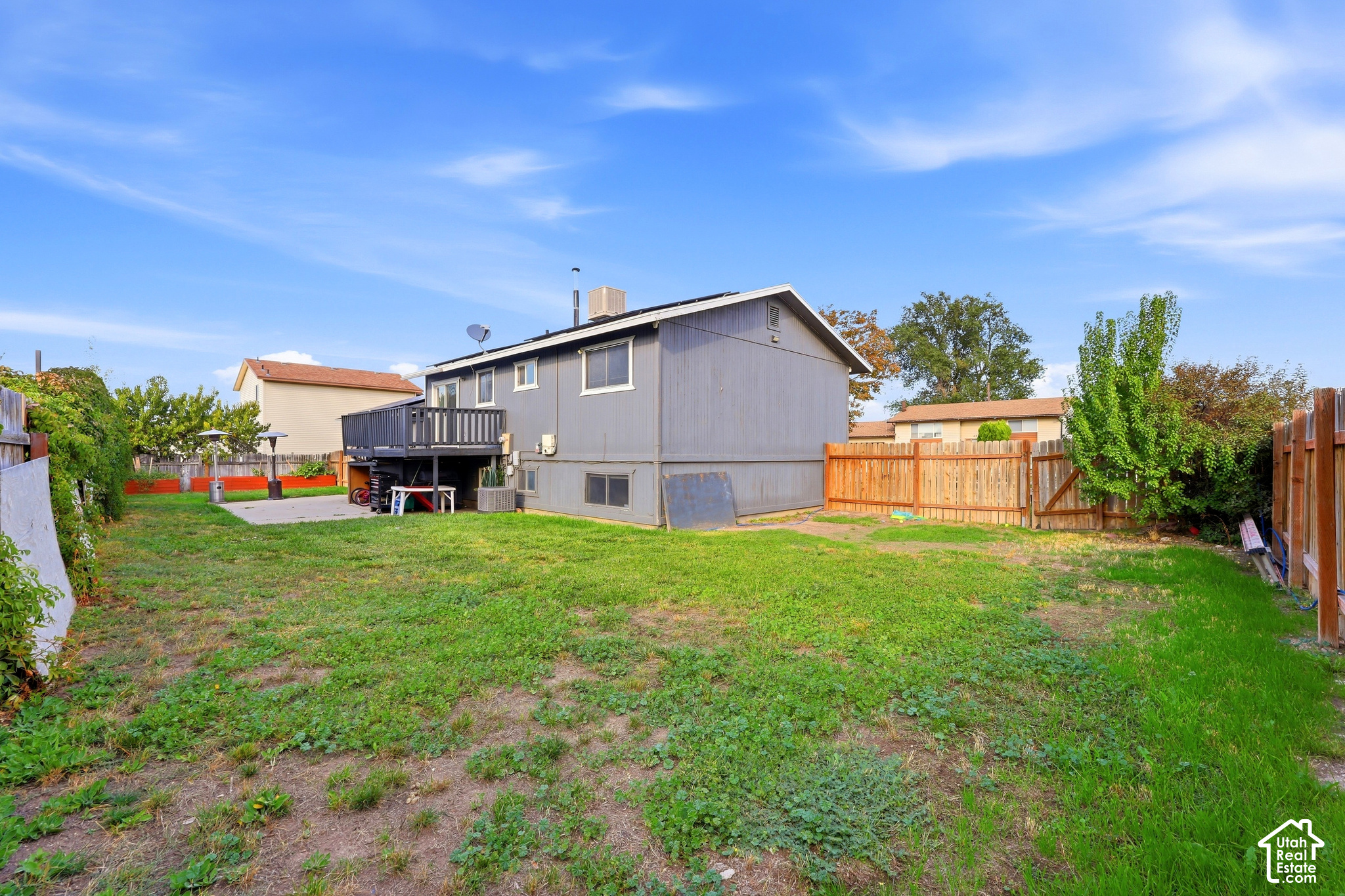 main property photo 25