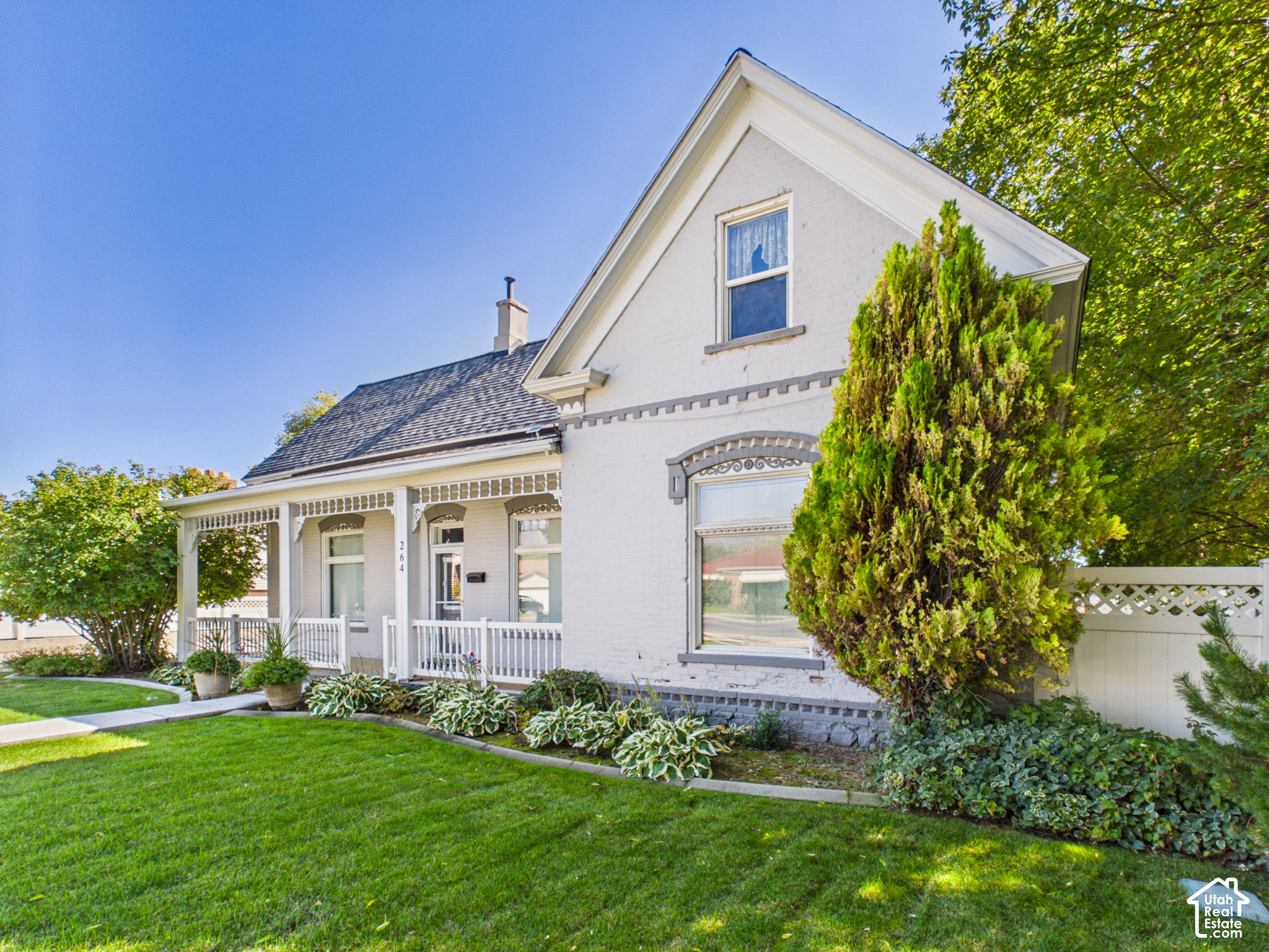 main property photo 2