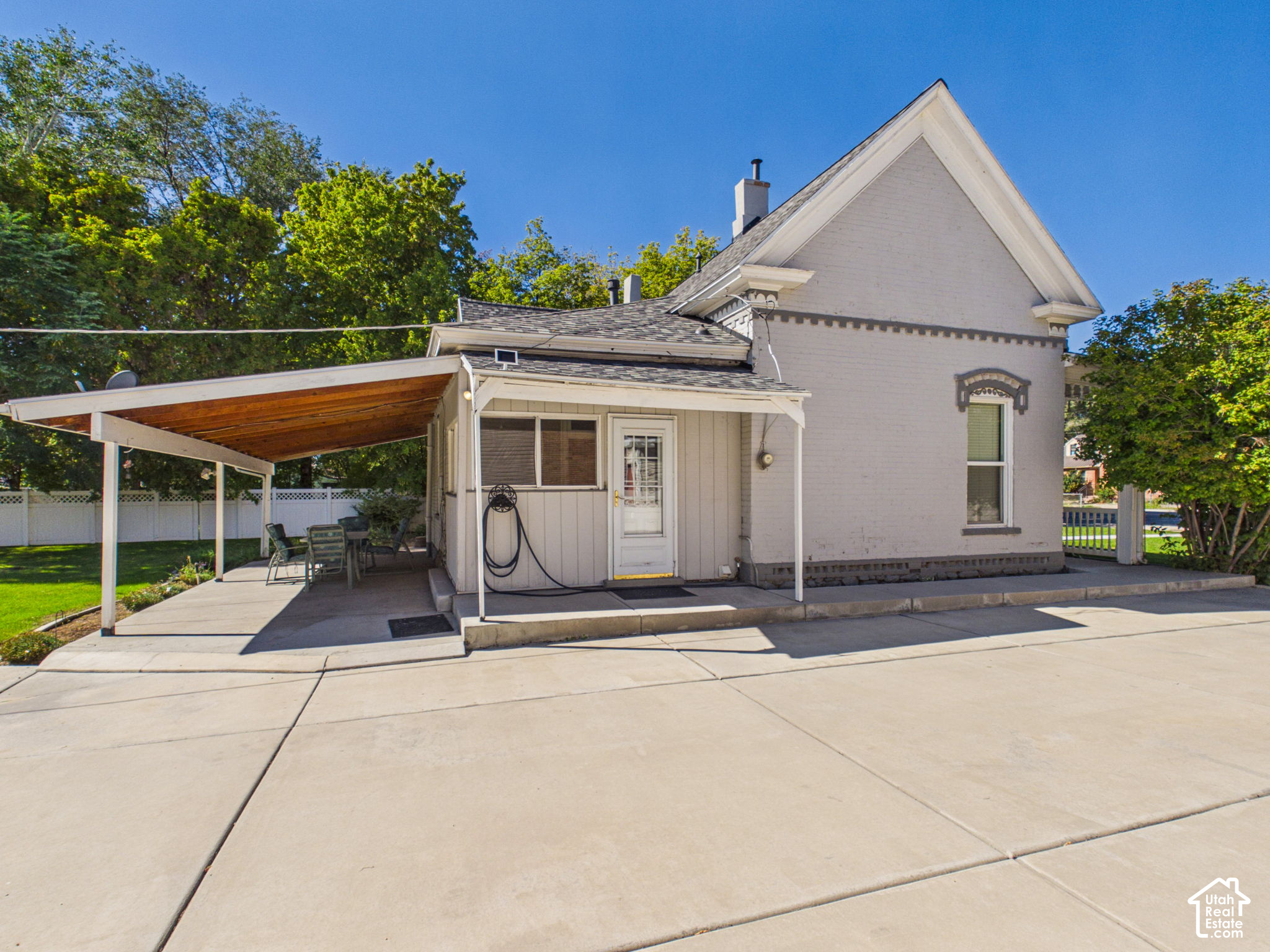 main property photo 43