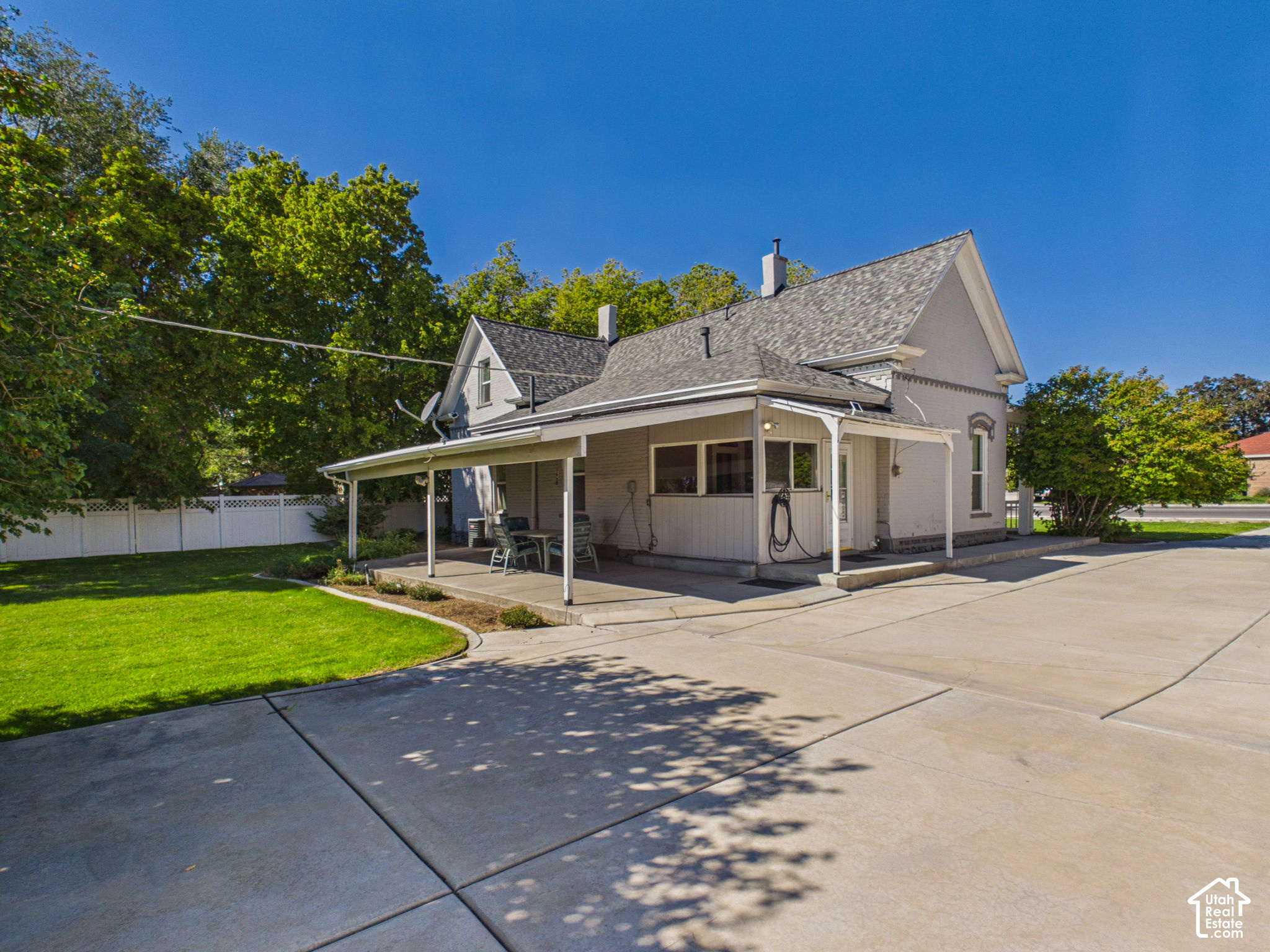 main property photo 45