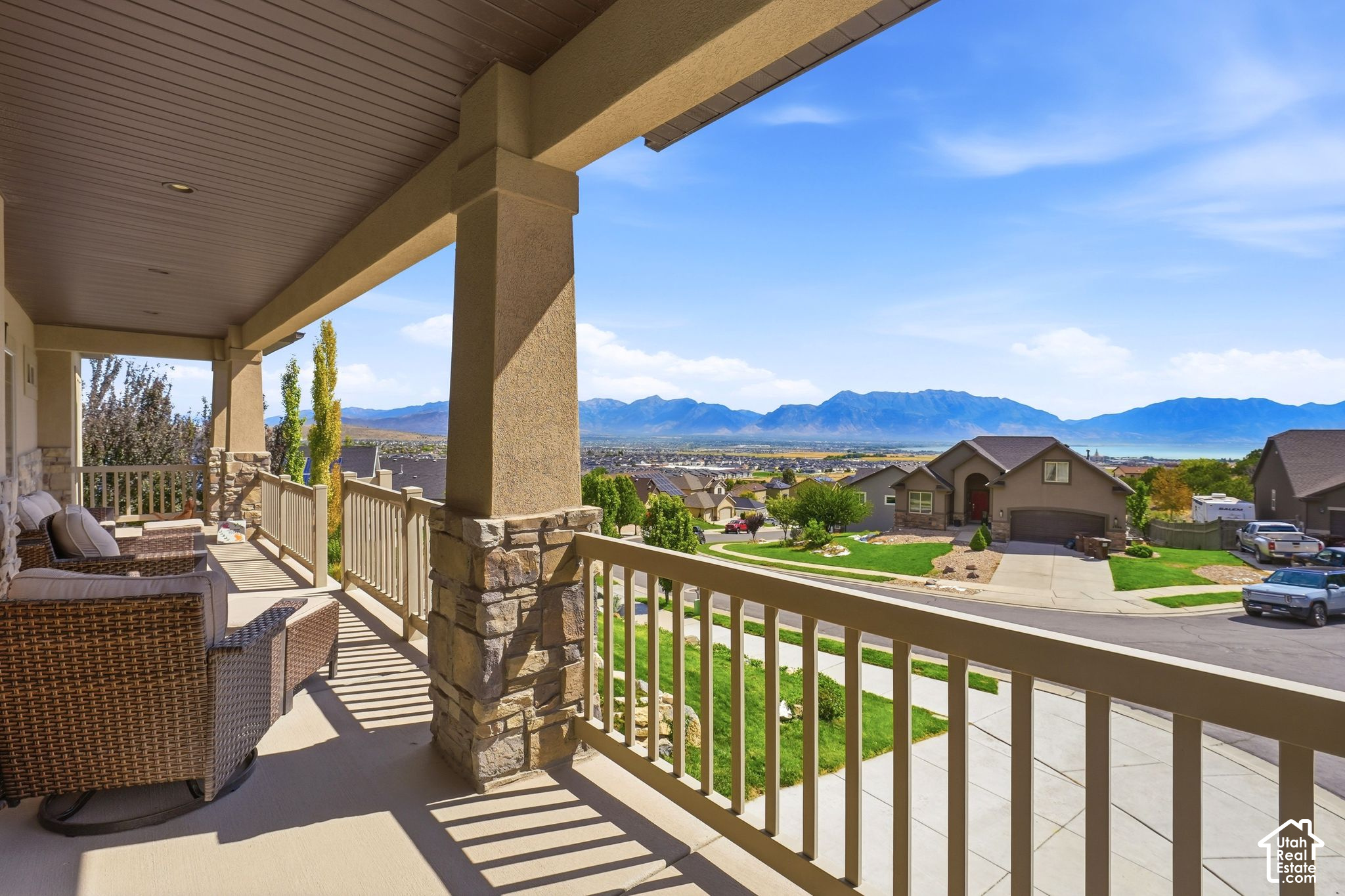 main property photo 50