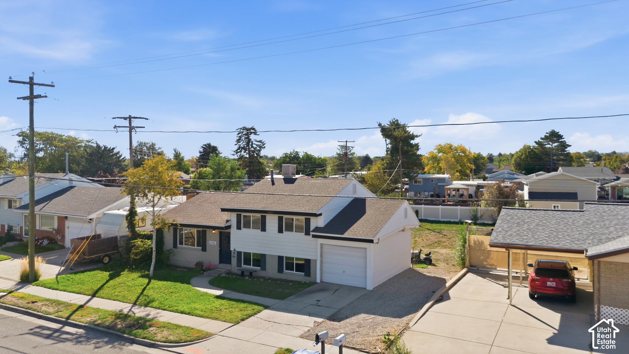 main property photo 41