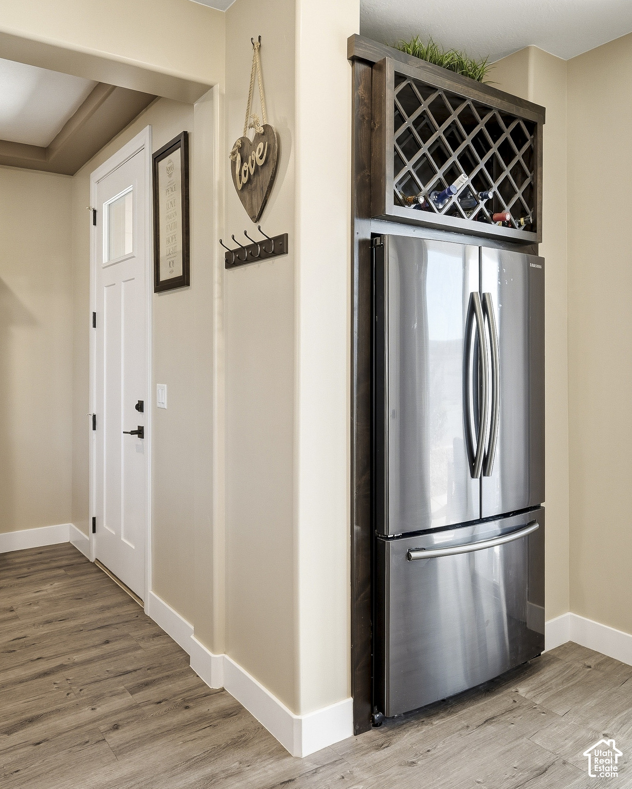 main property photo 17