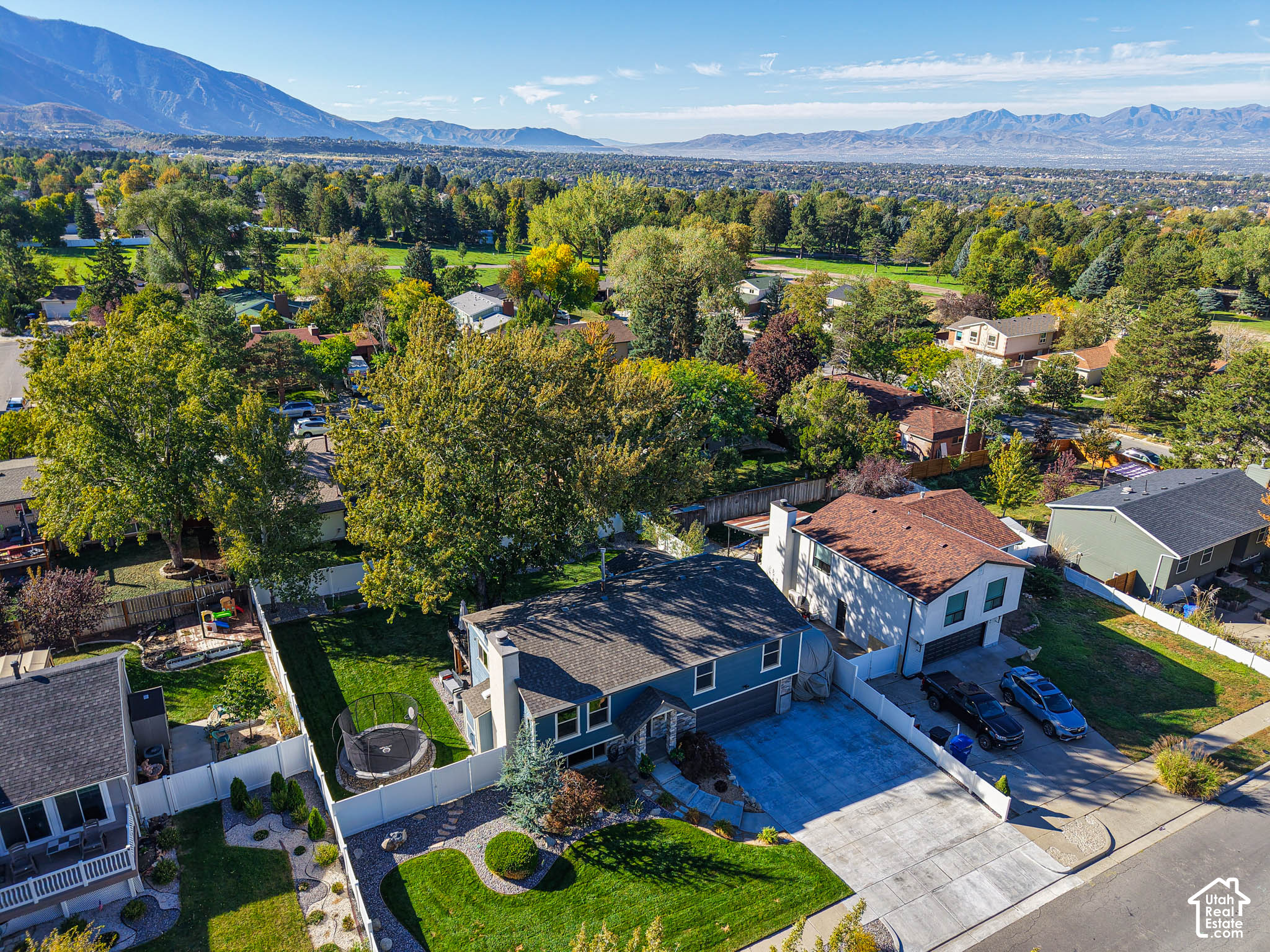 main property photo 16