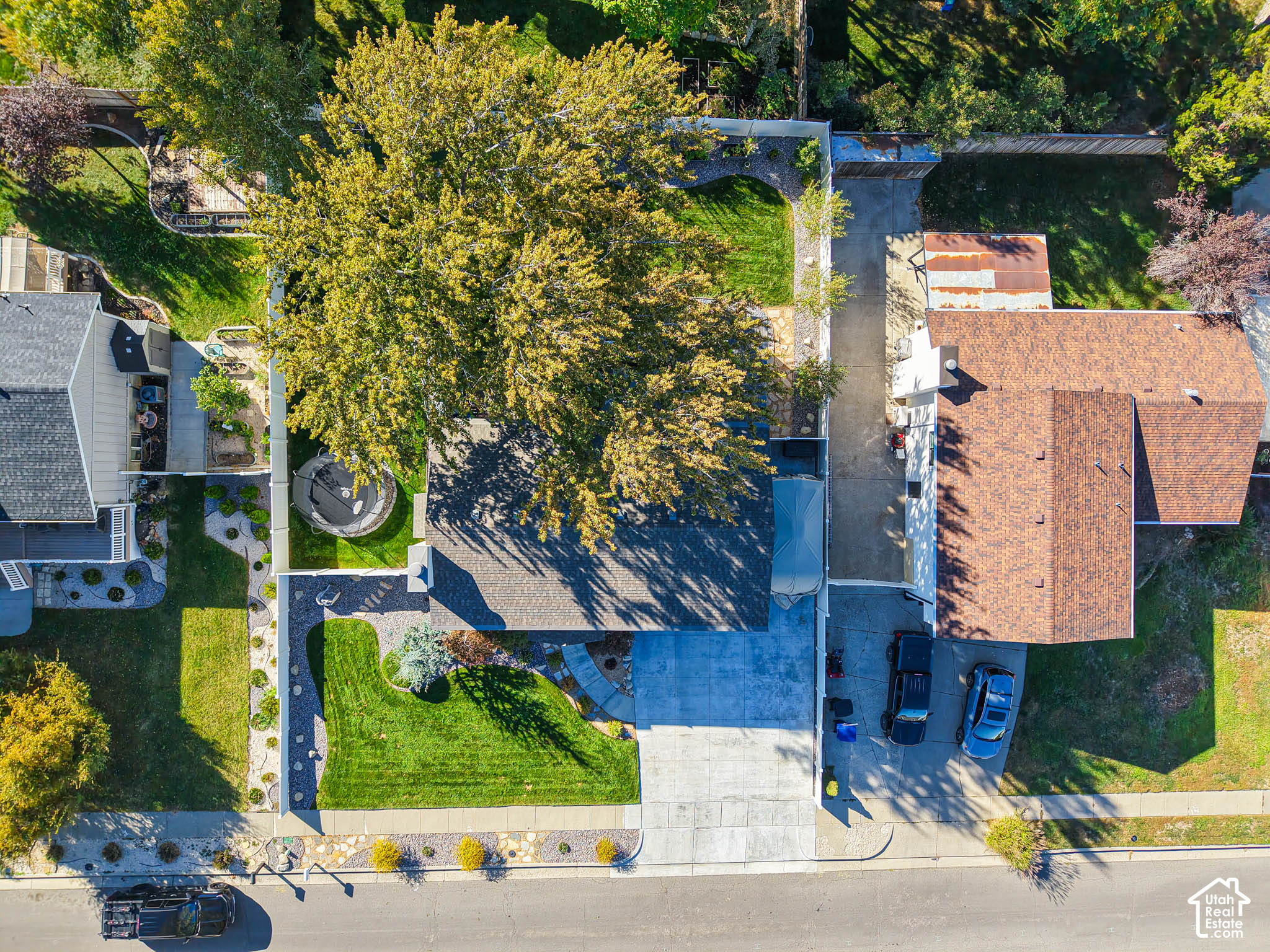main property photo 18
