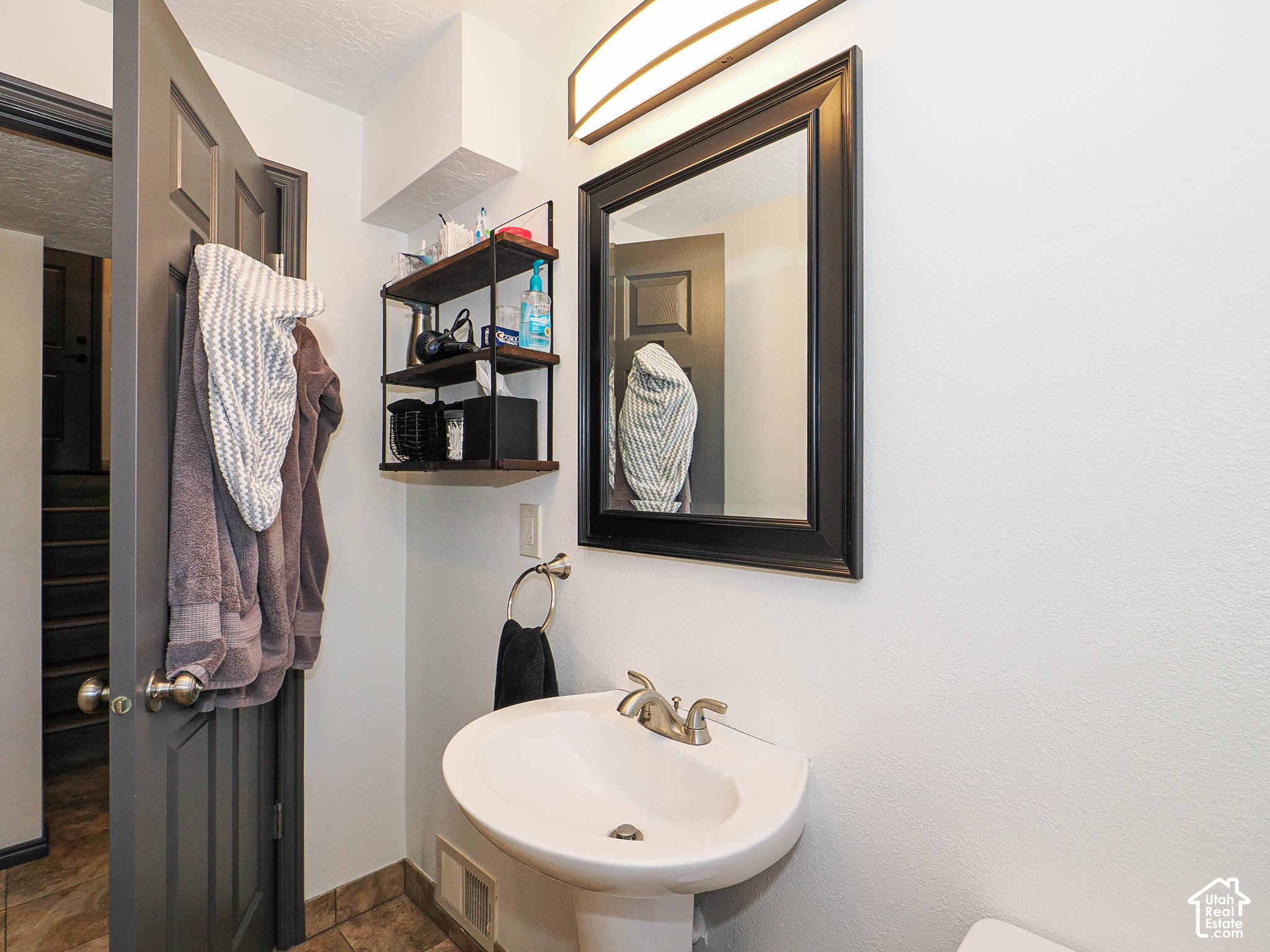 main property photo 57