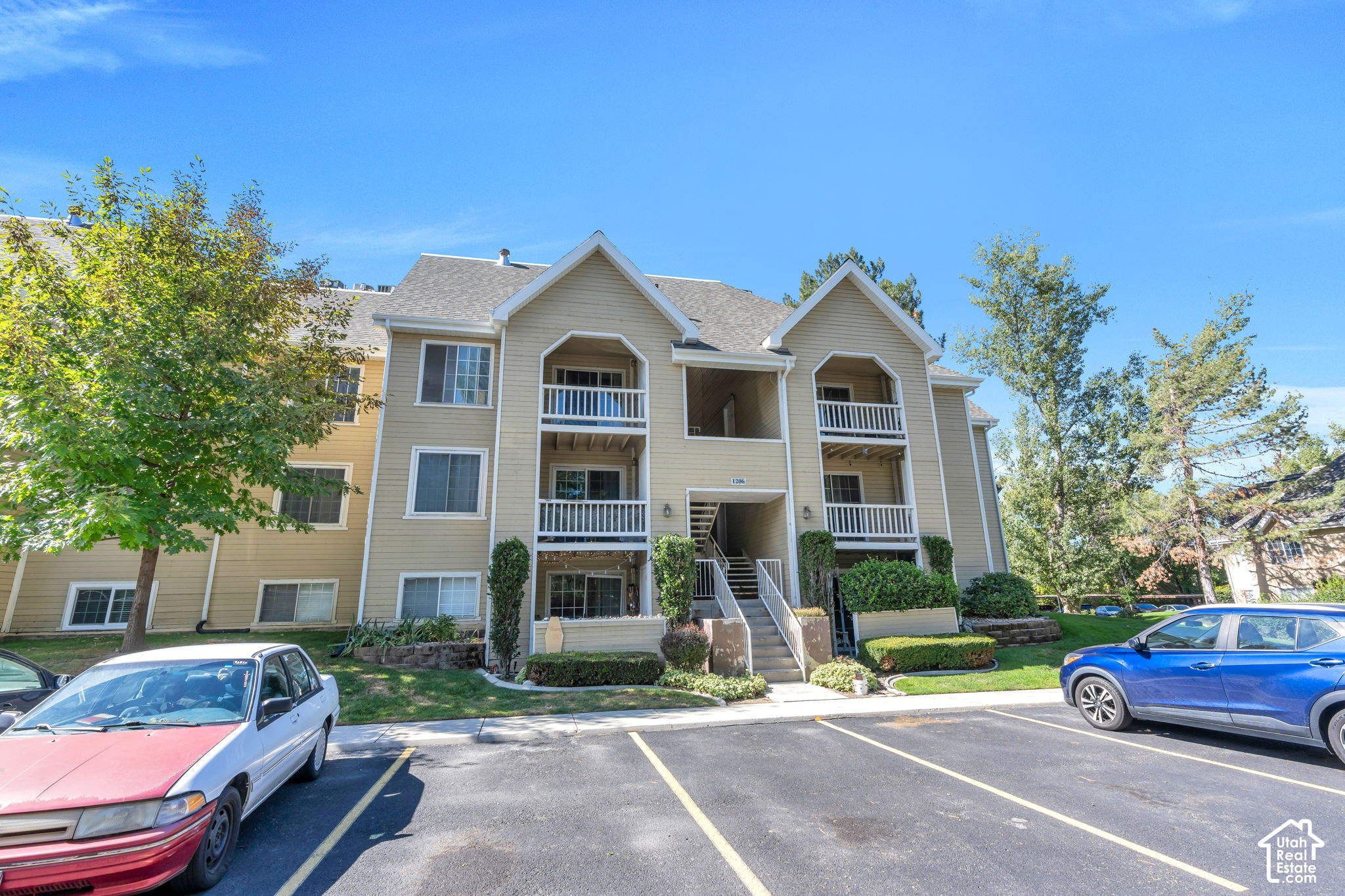 main property photo 21