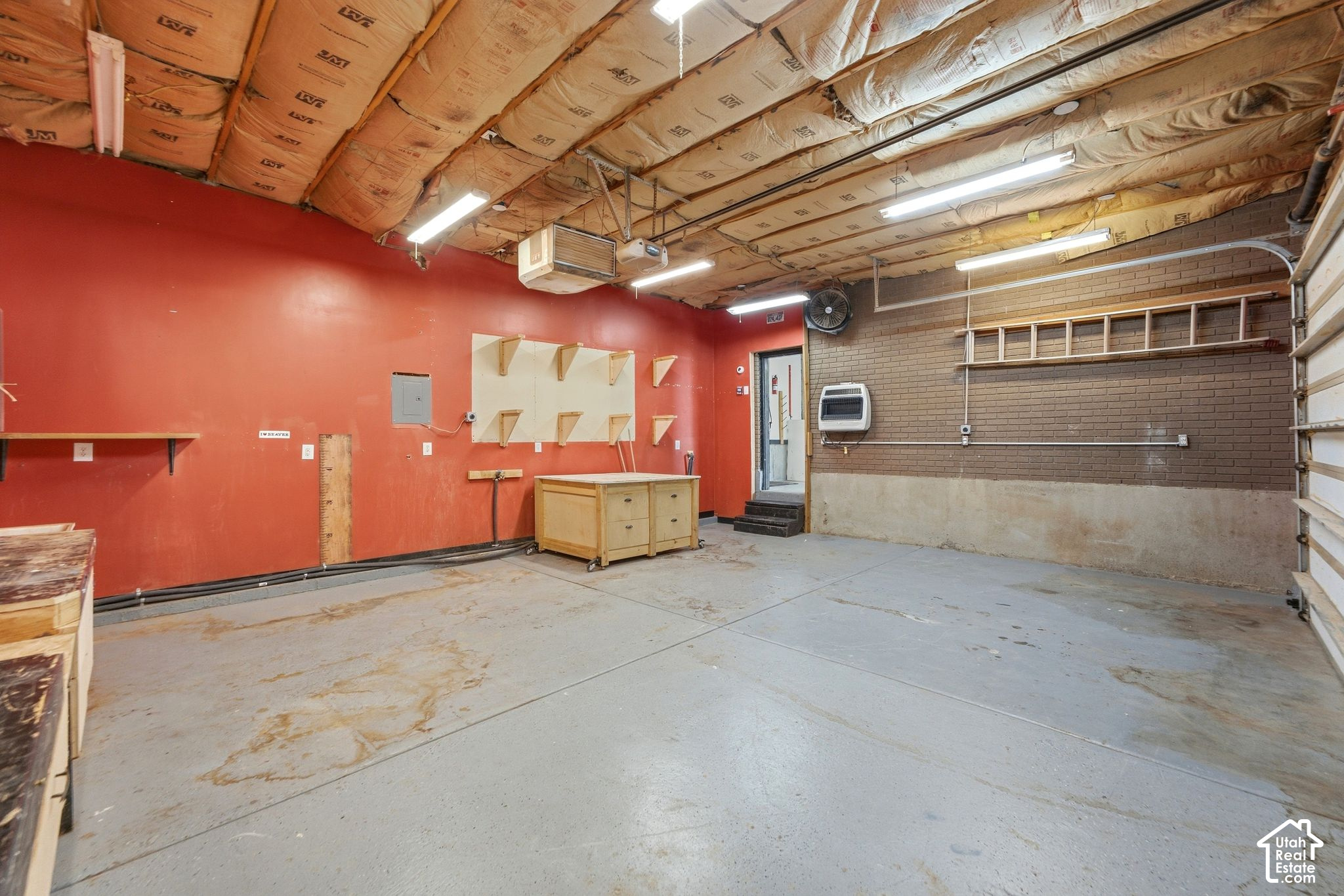 main property photo 56