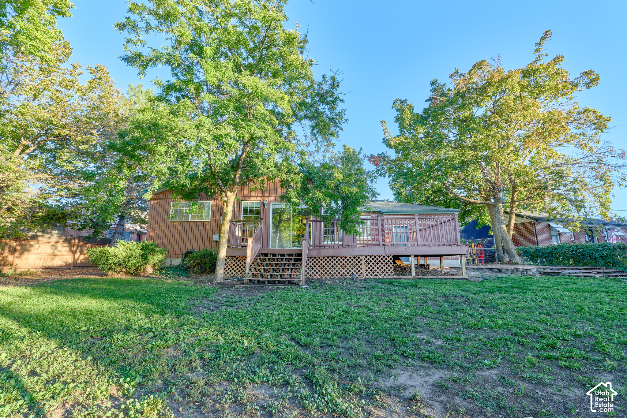 main property photo 23