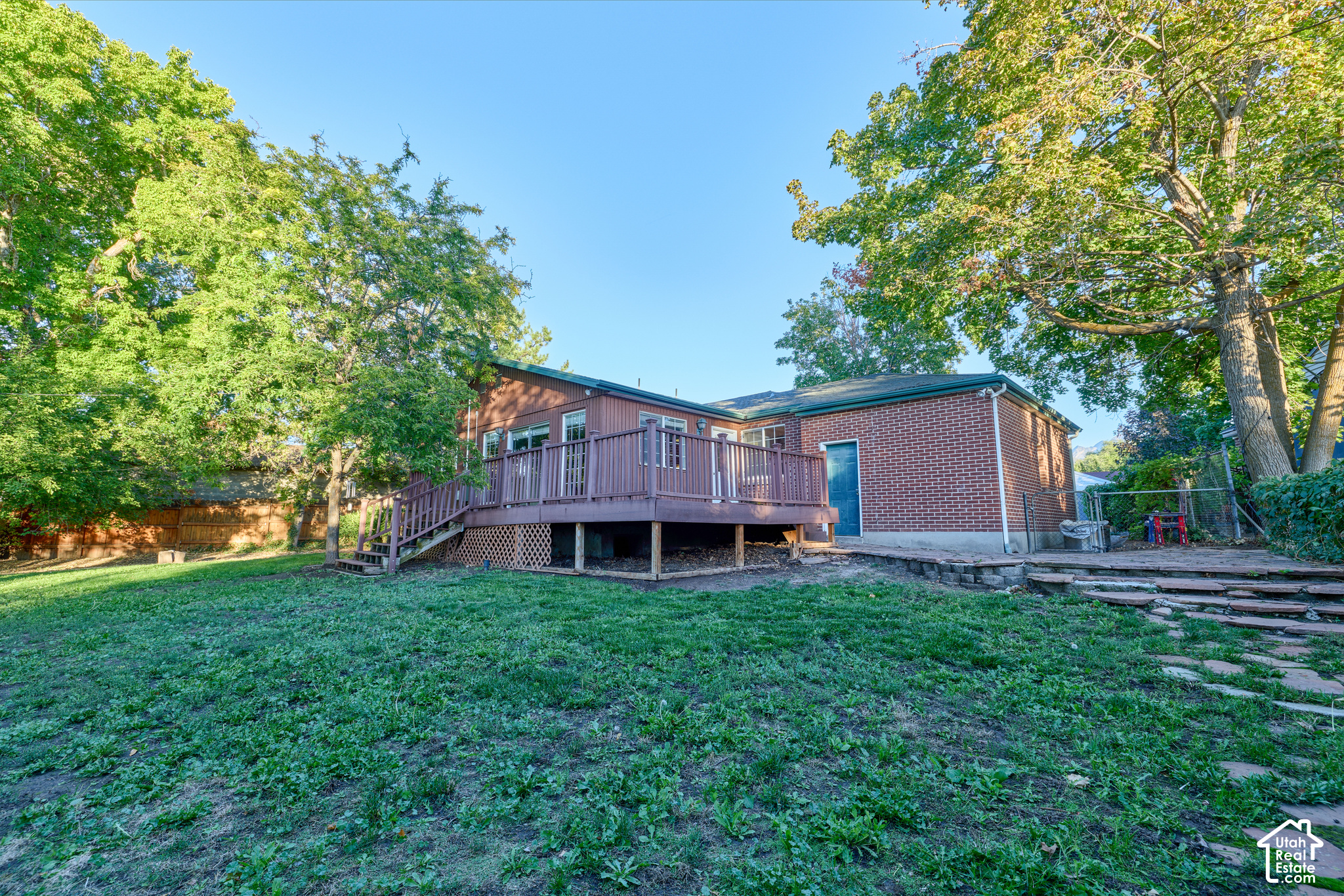 main property photo 24