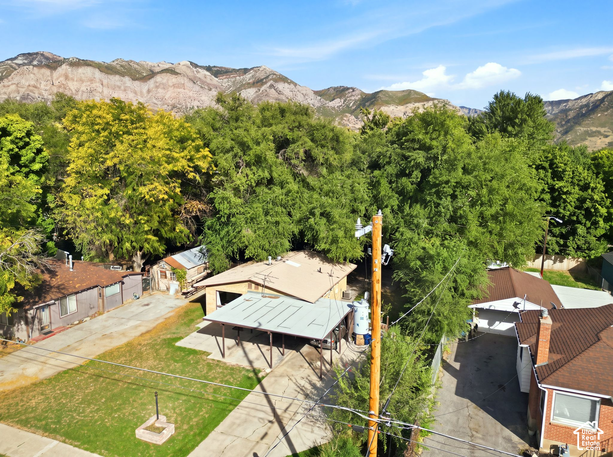 main property photo 27