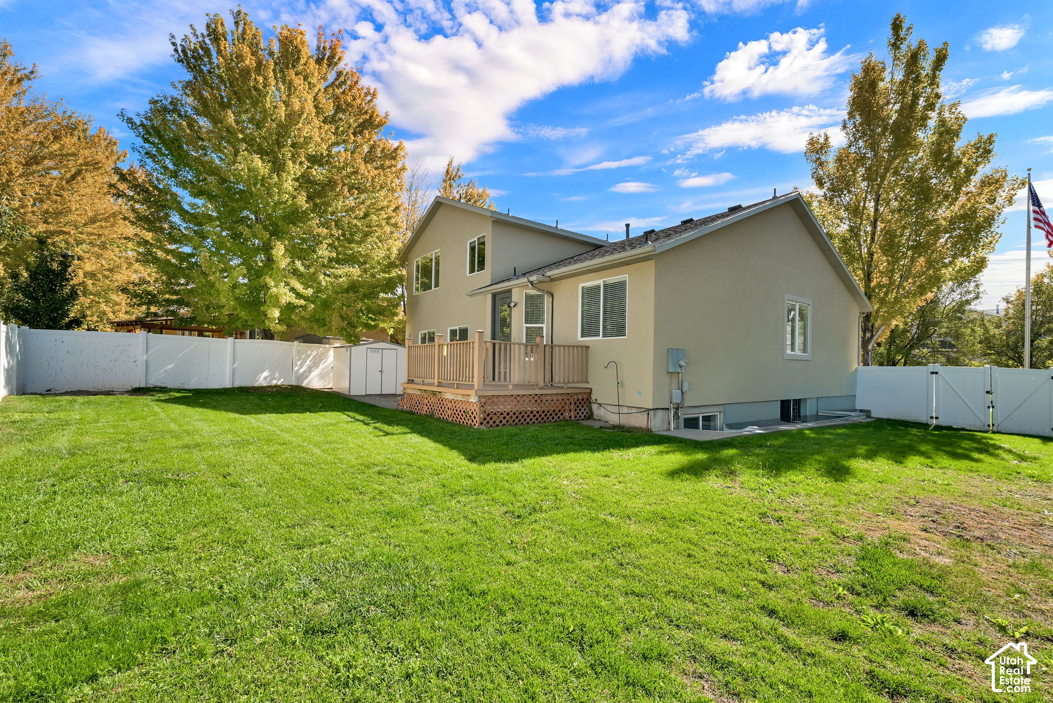 main property photo 38