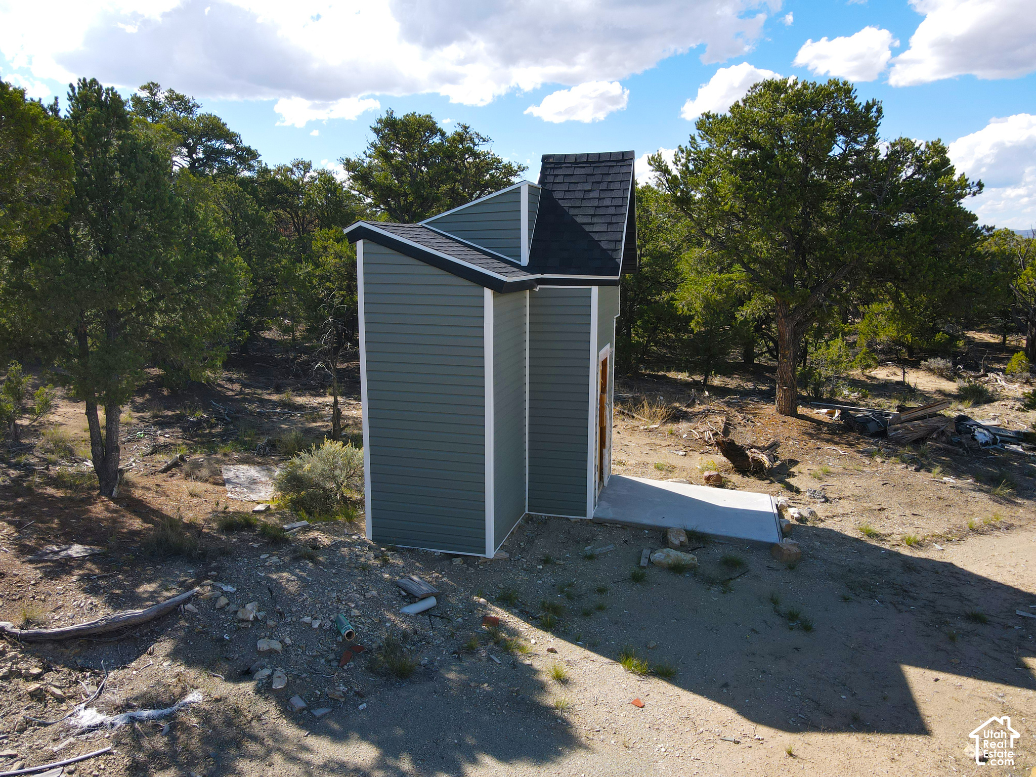 main property photo 15