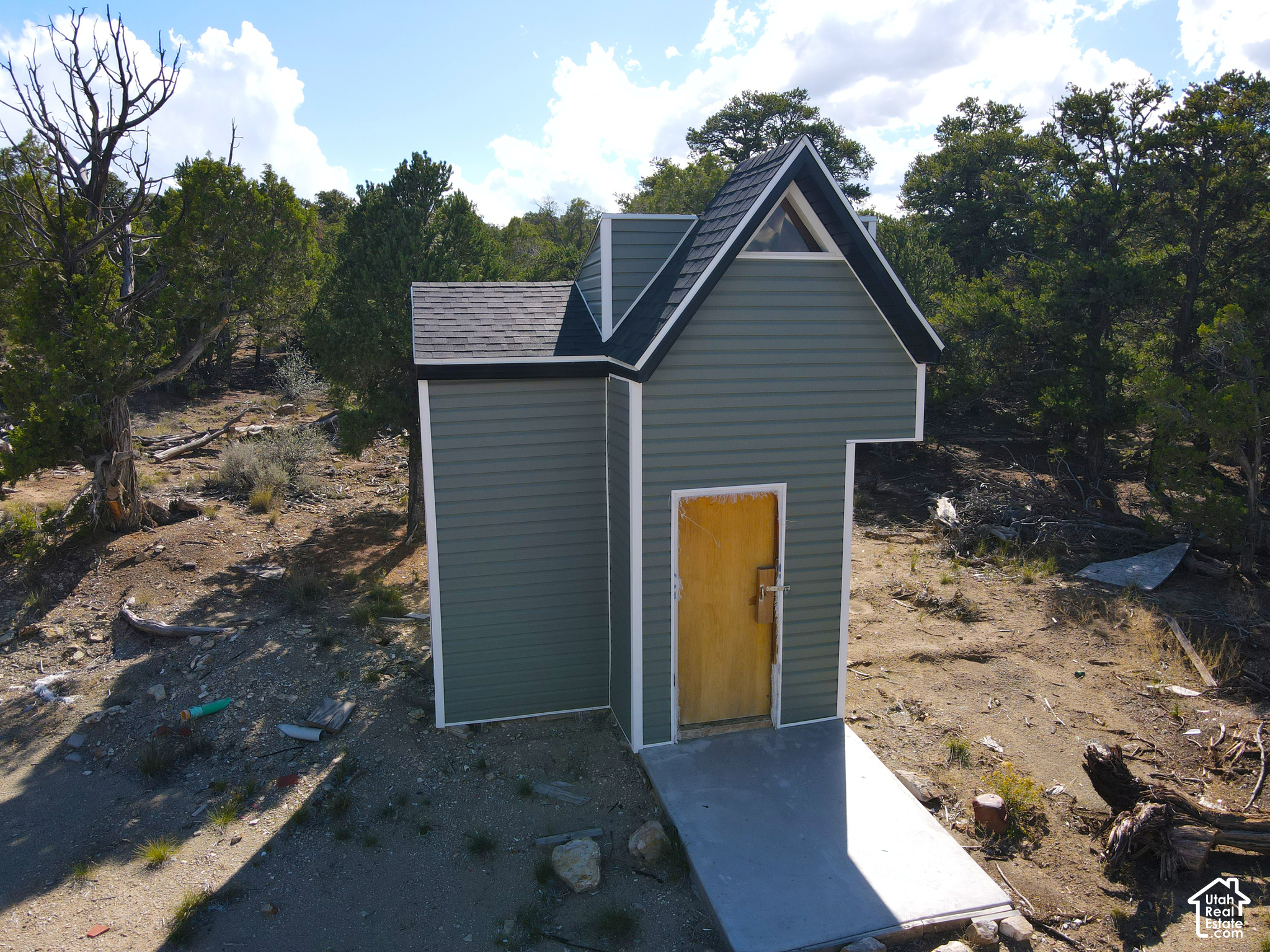 main property photo 16