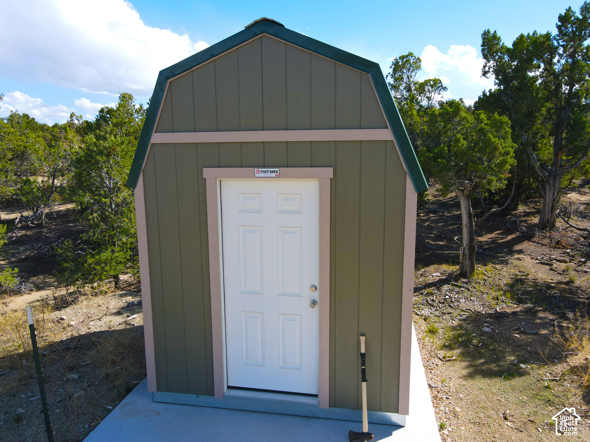 main property photo 47