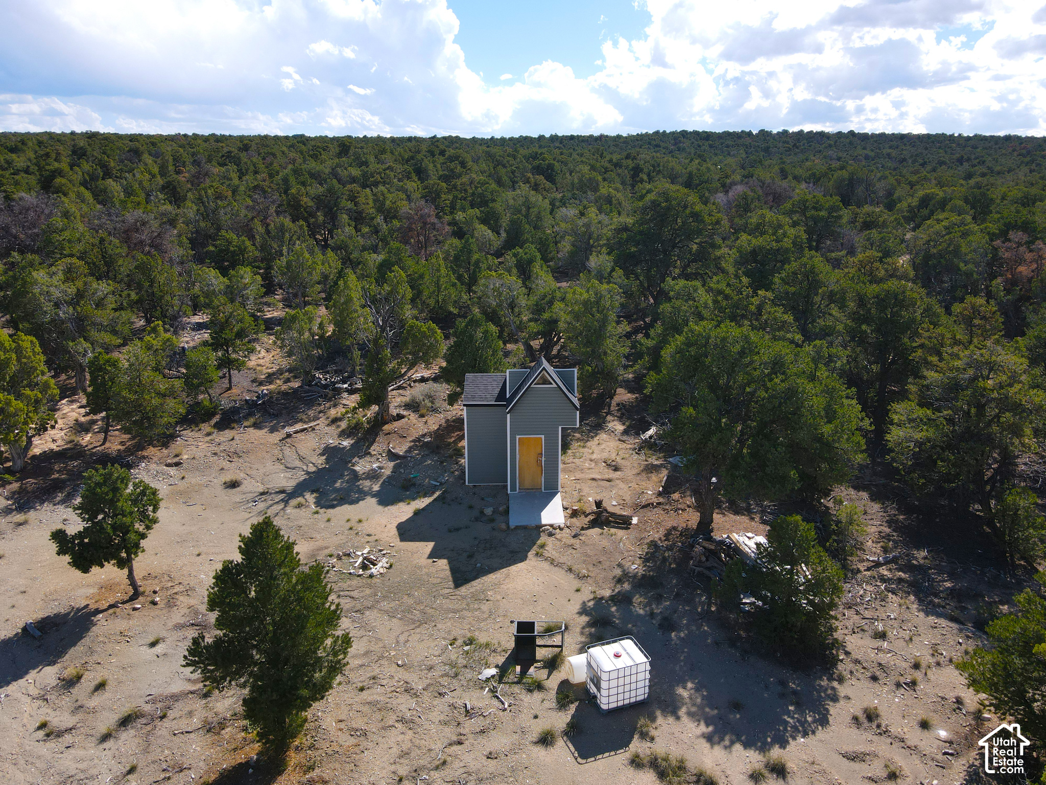 main property photo 8