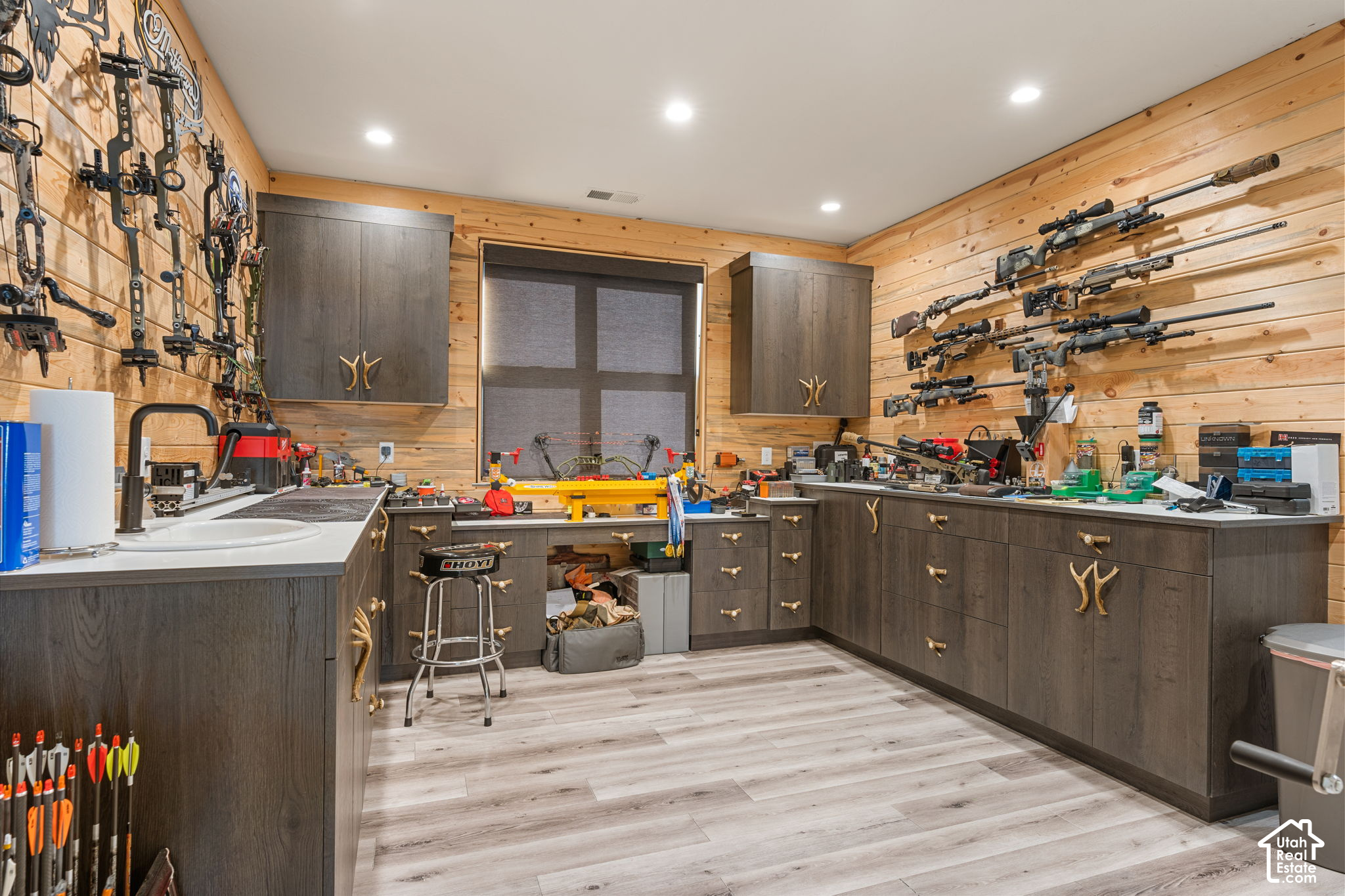 main property photo 78