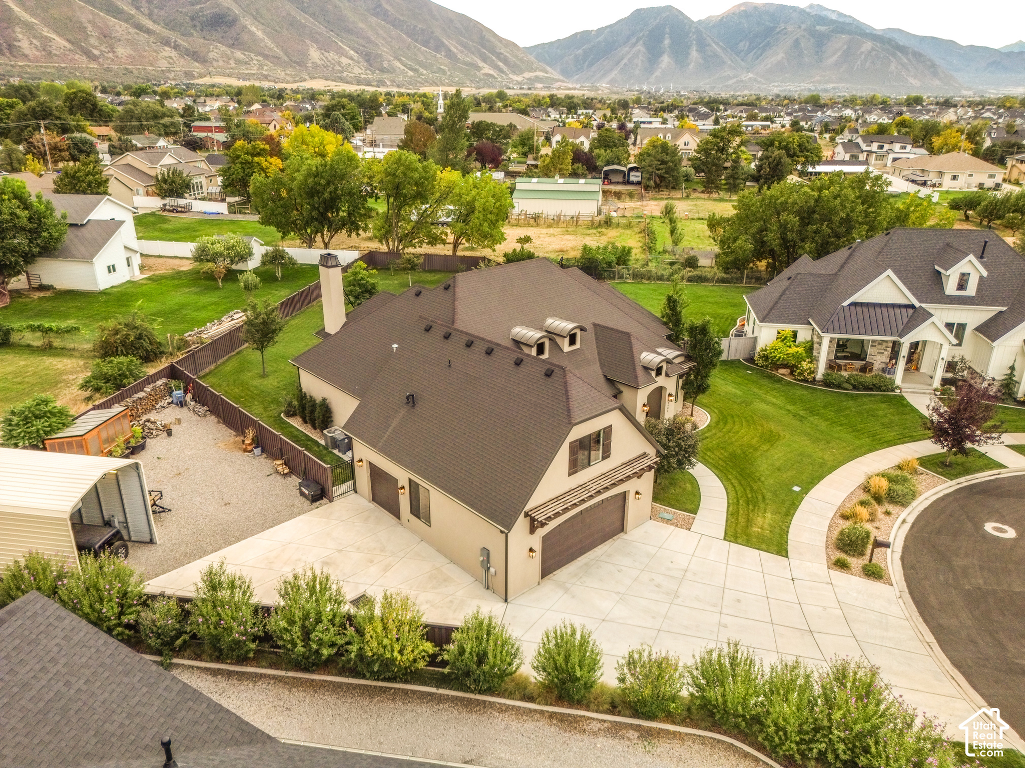 main property photo 44