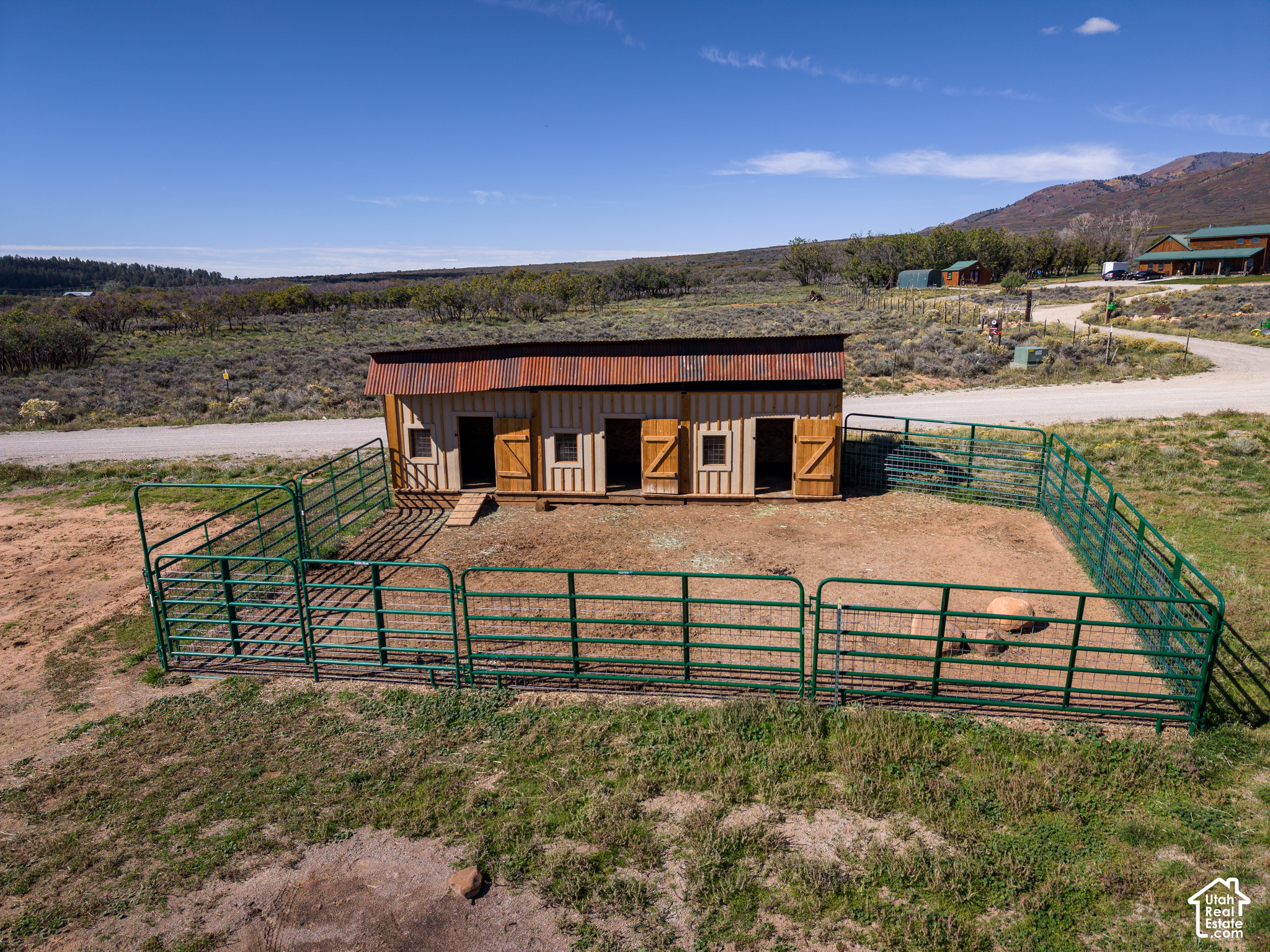 main property photo 35