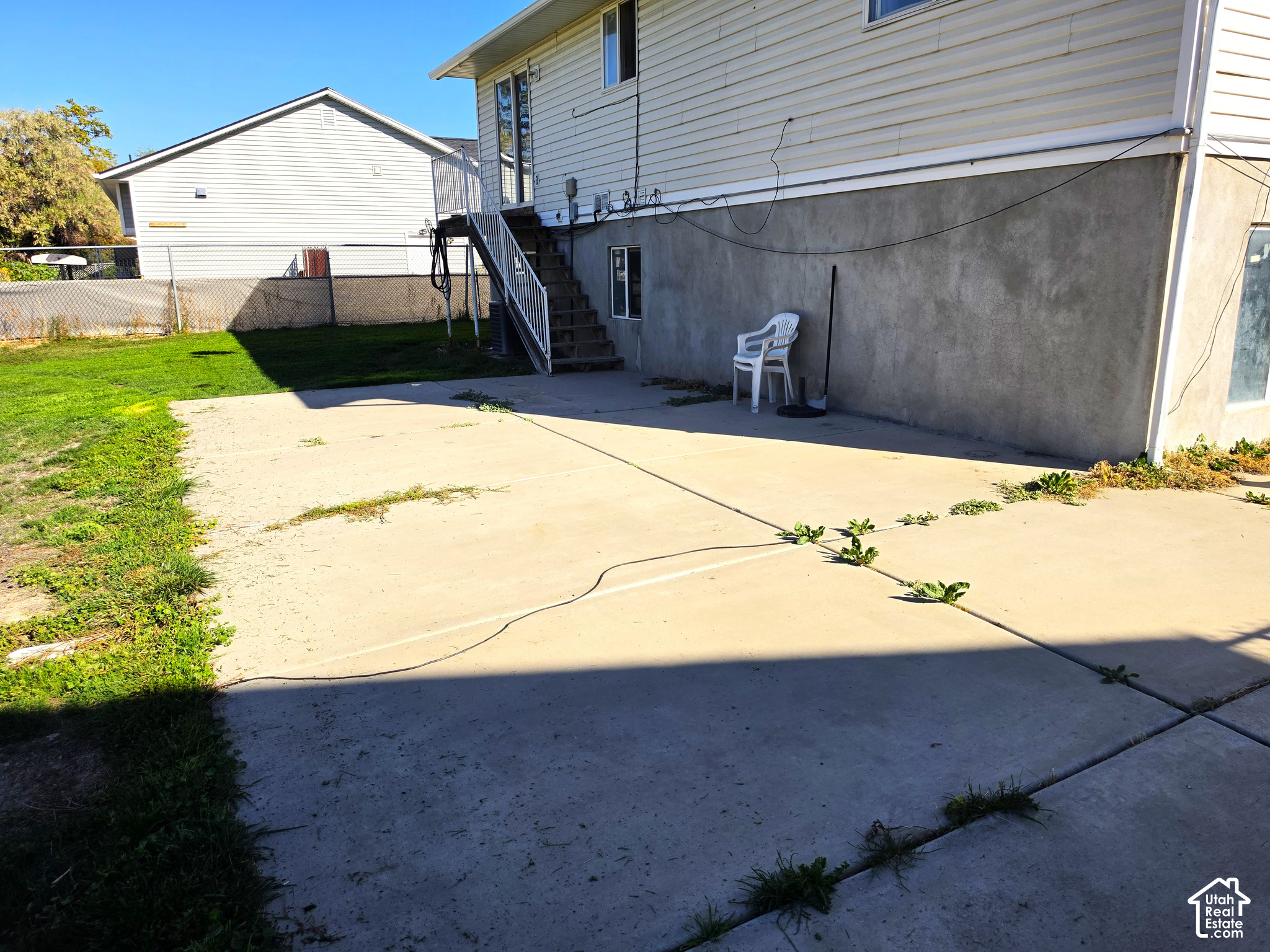 main property photo 23