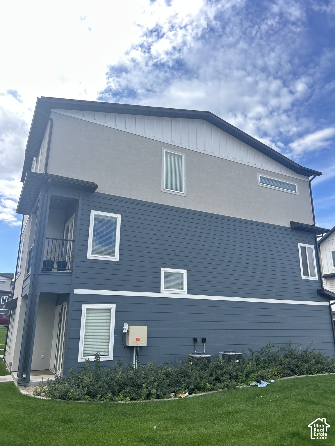 main property photo 77