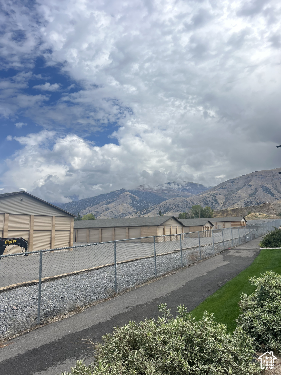 main property photo 81