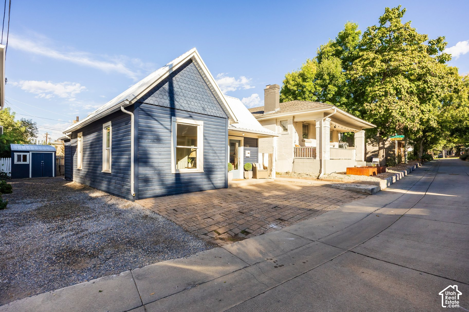 main property photo 27