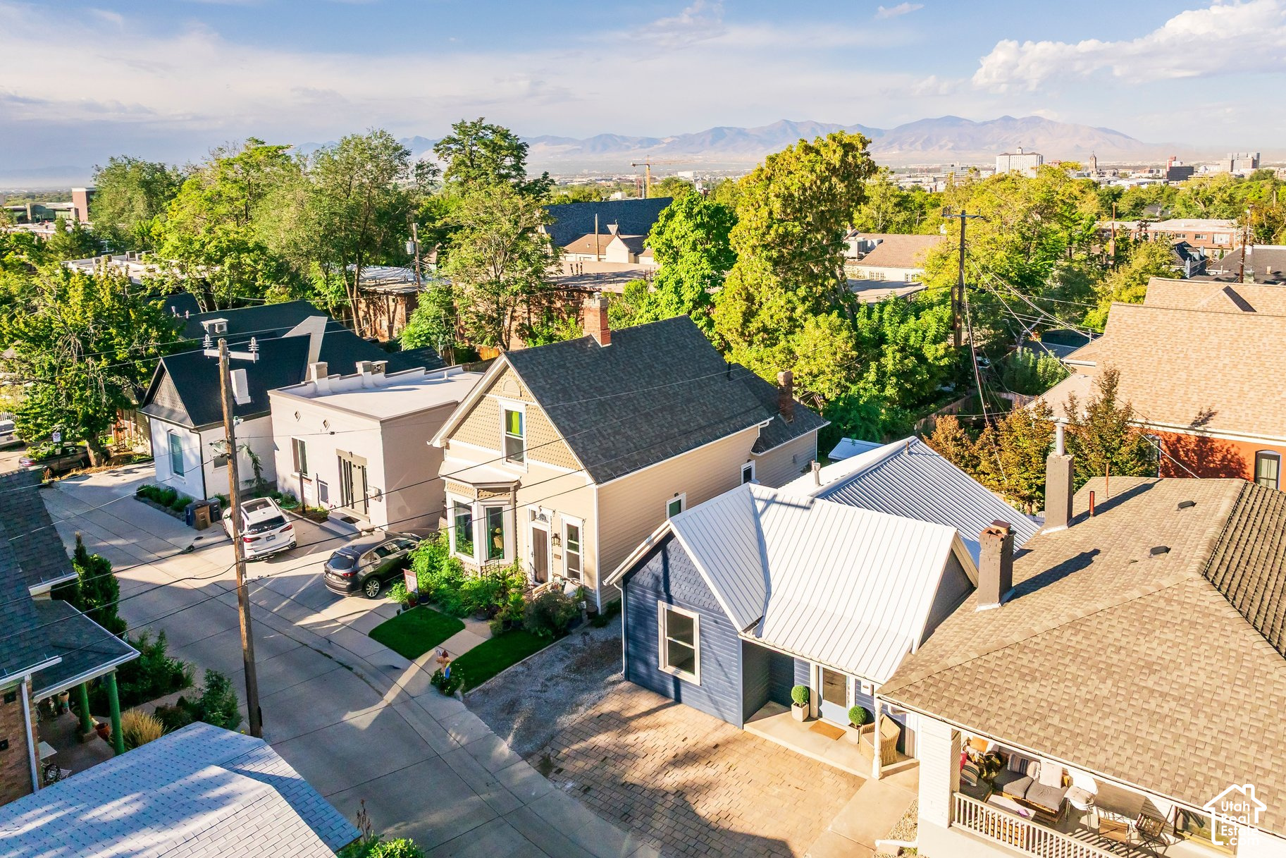 main property photo 35