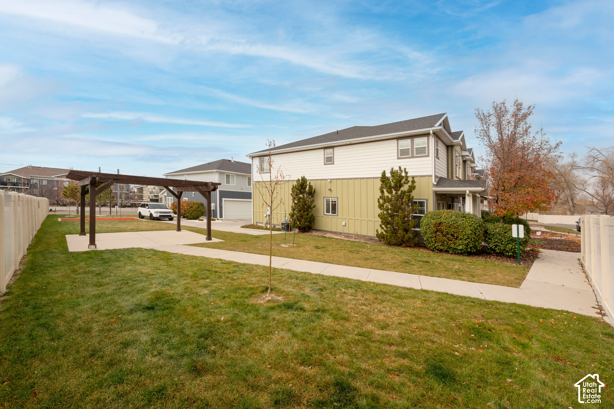 main property photo 26
