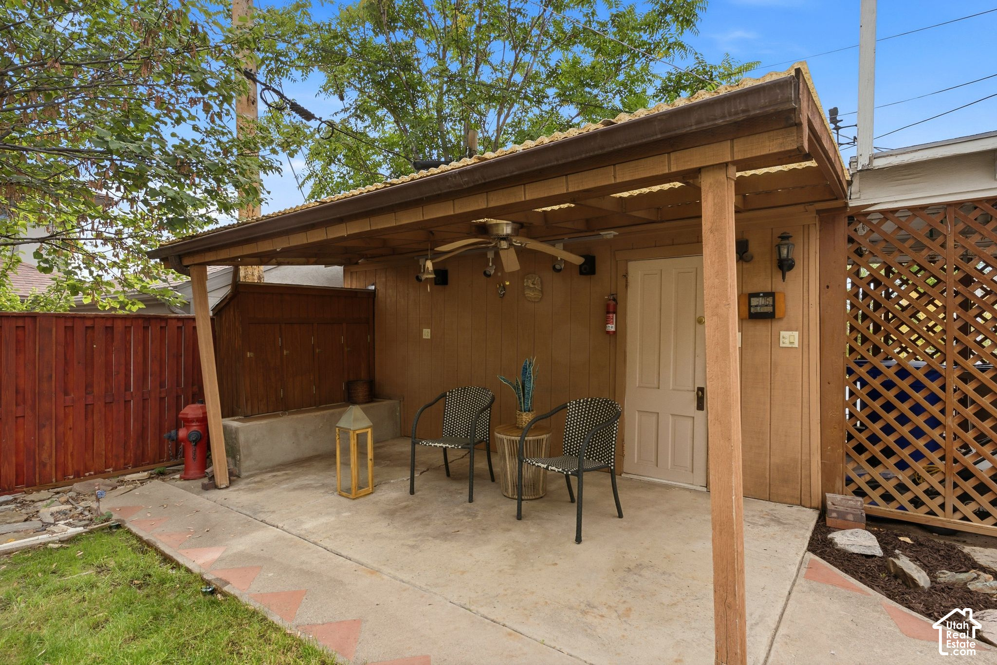 main property photo 41