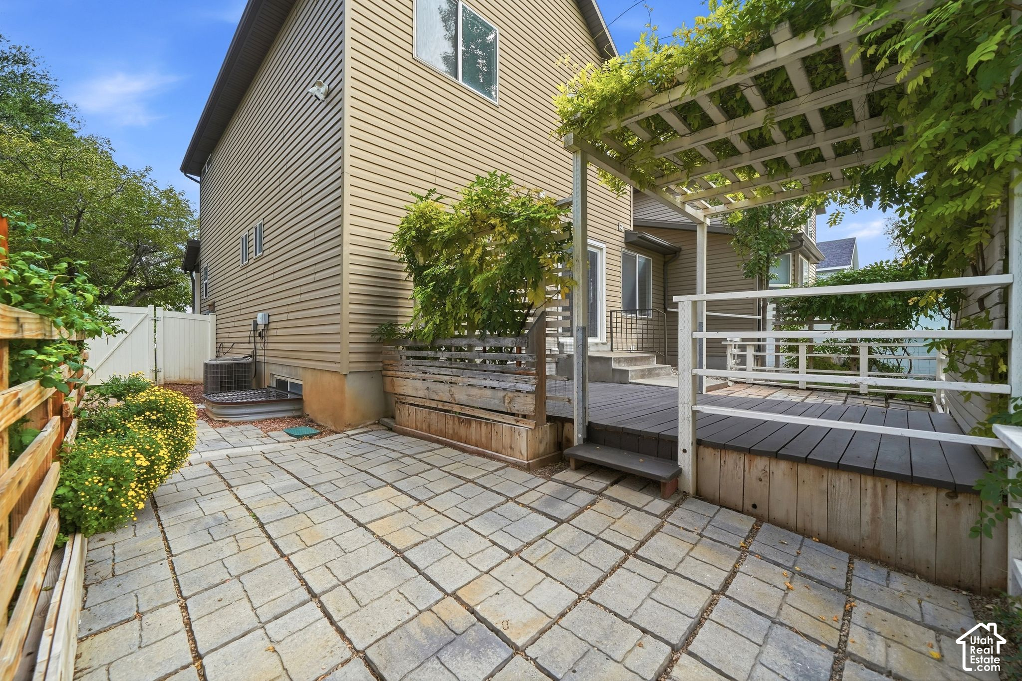 main property photo 21