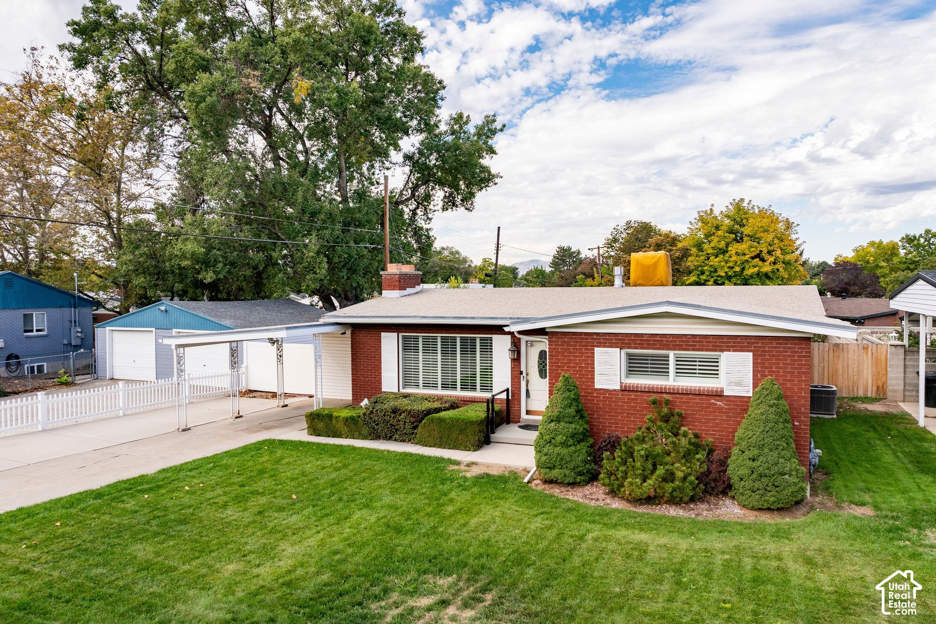 main property photo 35