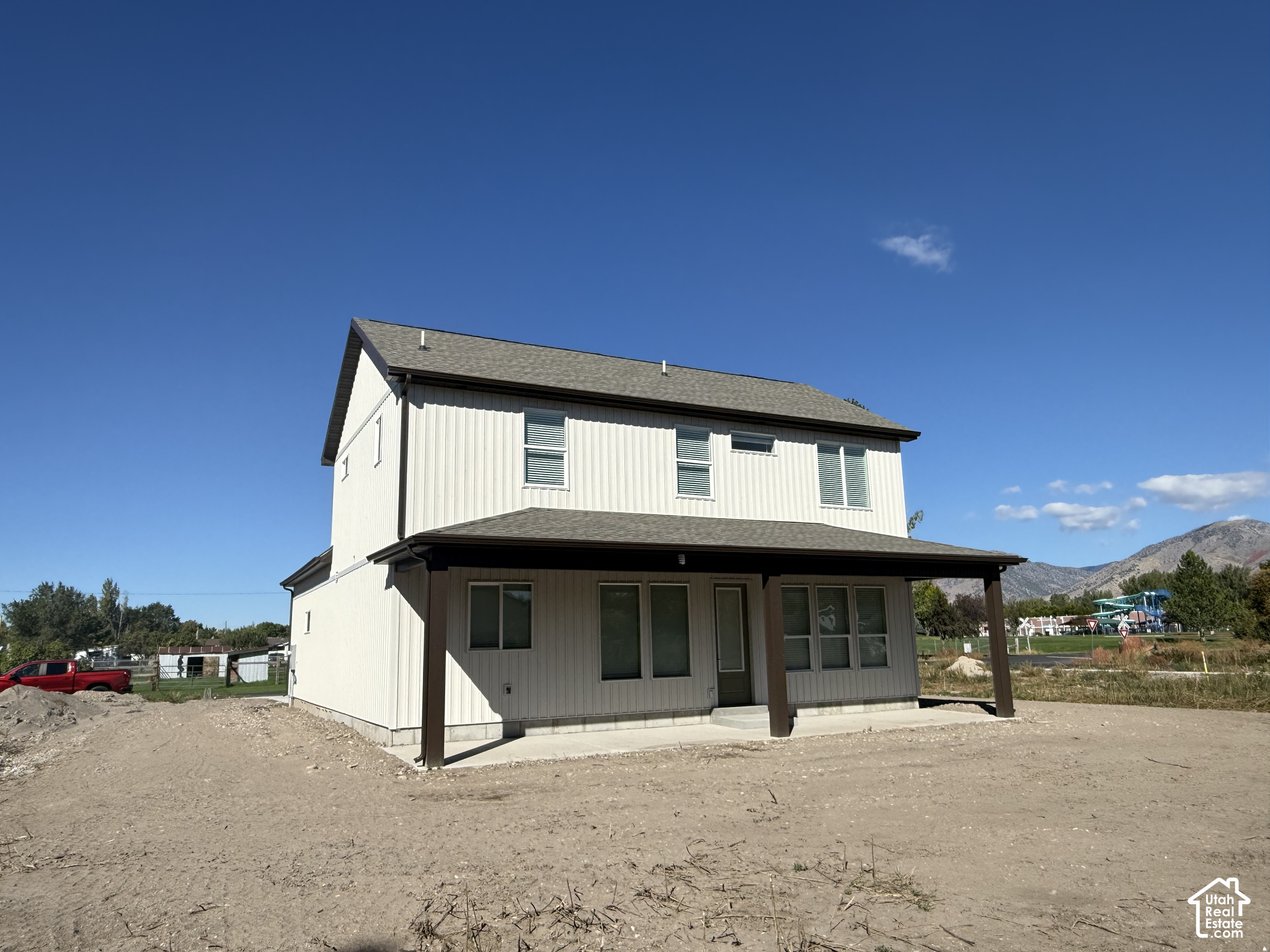 main property photo 16