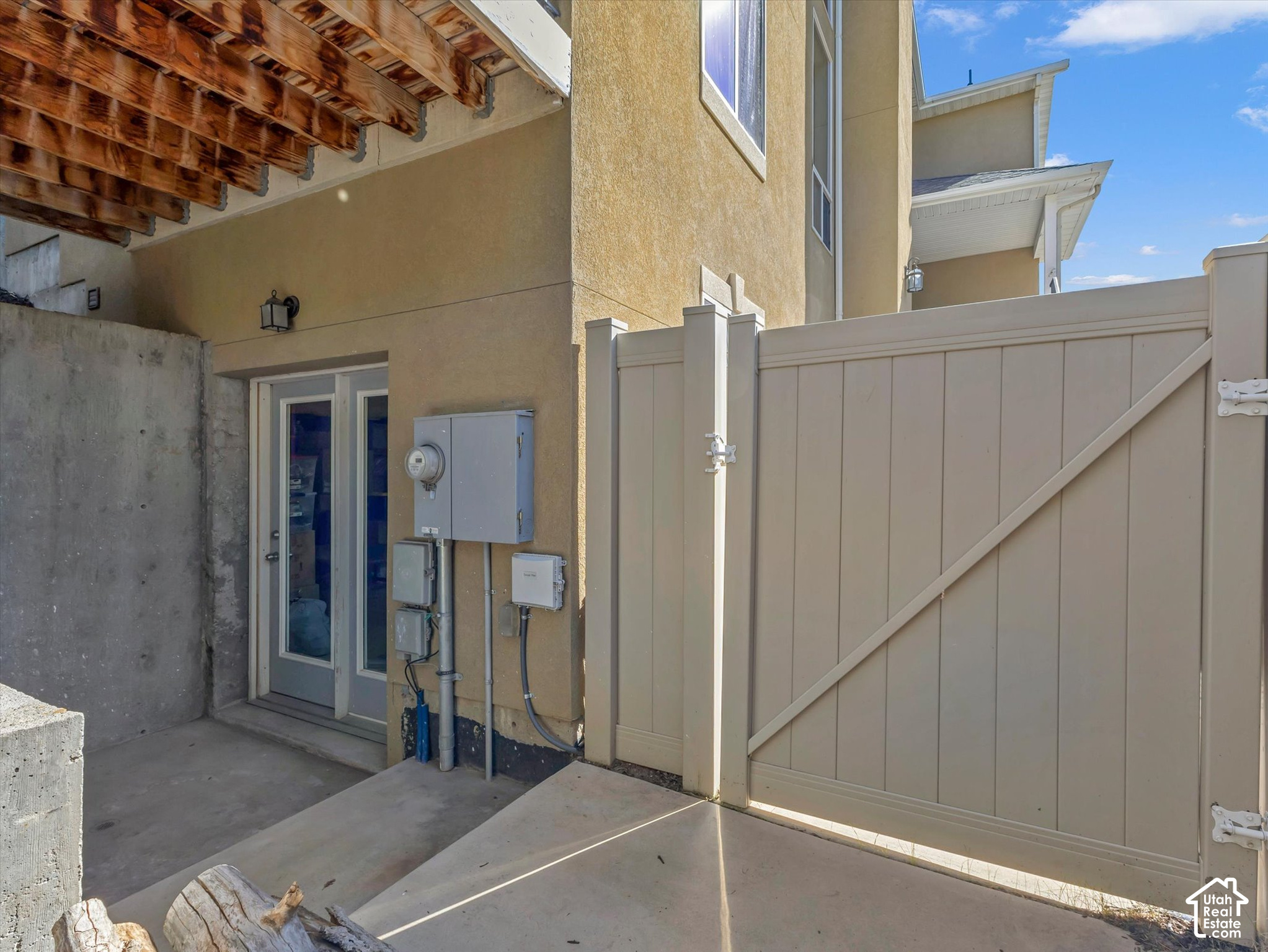 main property photo 35